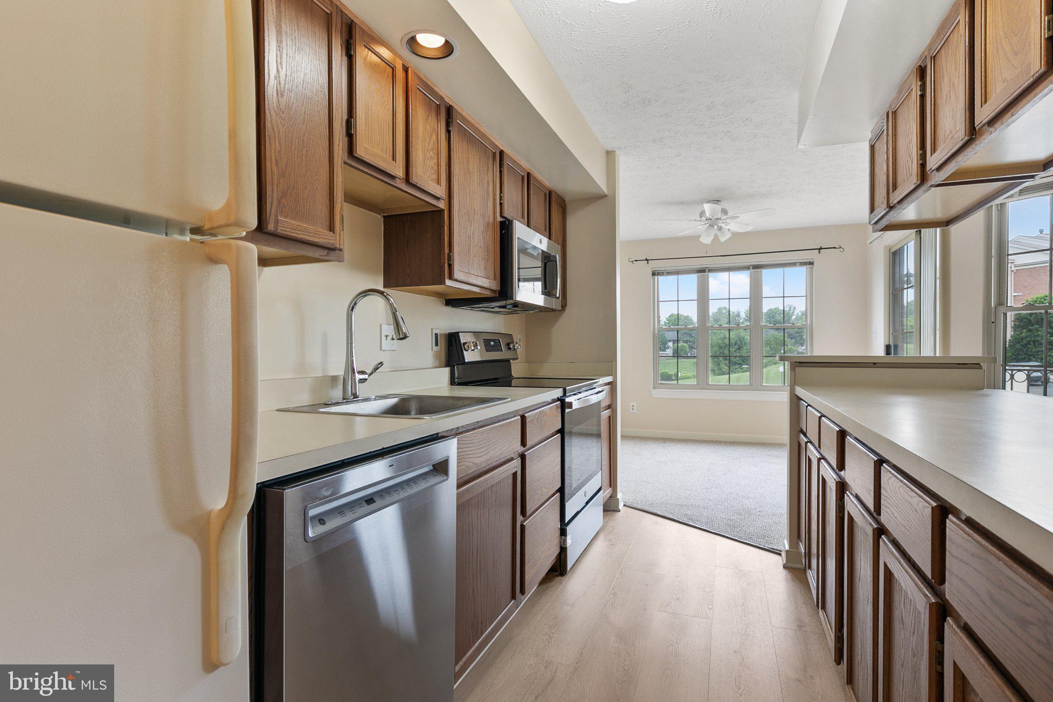 1710 LANDMARK DRIVE 2E
