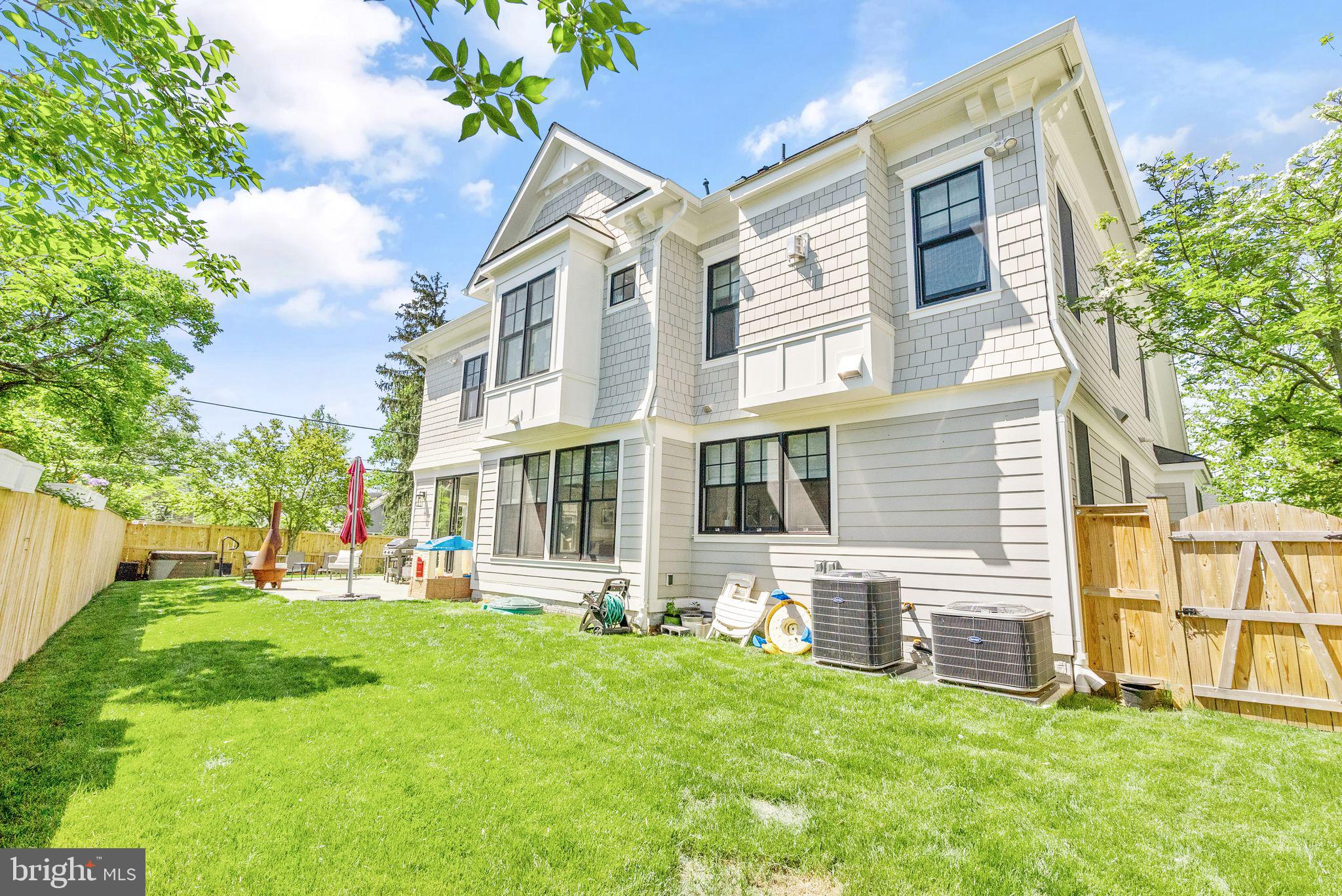 NORTH BETHESDA - Residential