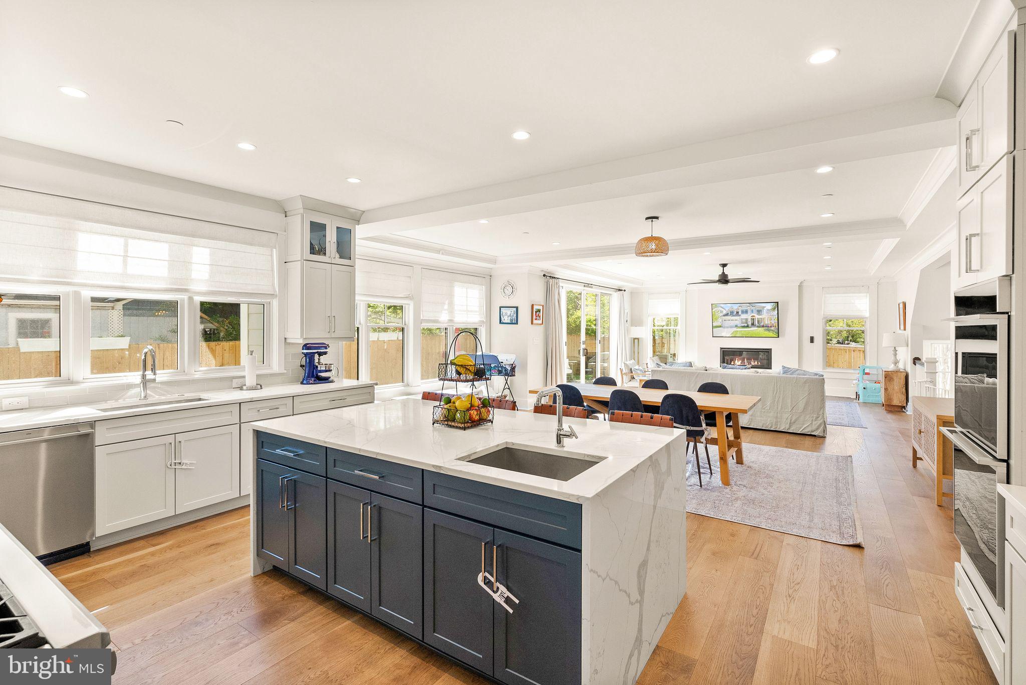 NORTH BETHESDA - Residential