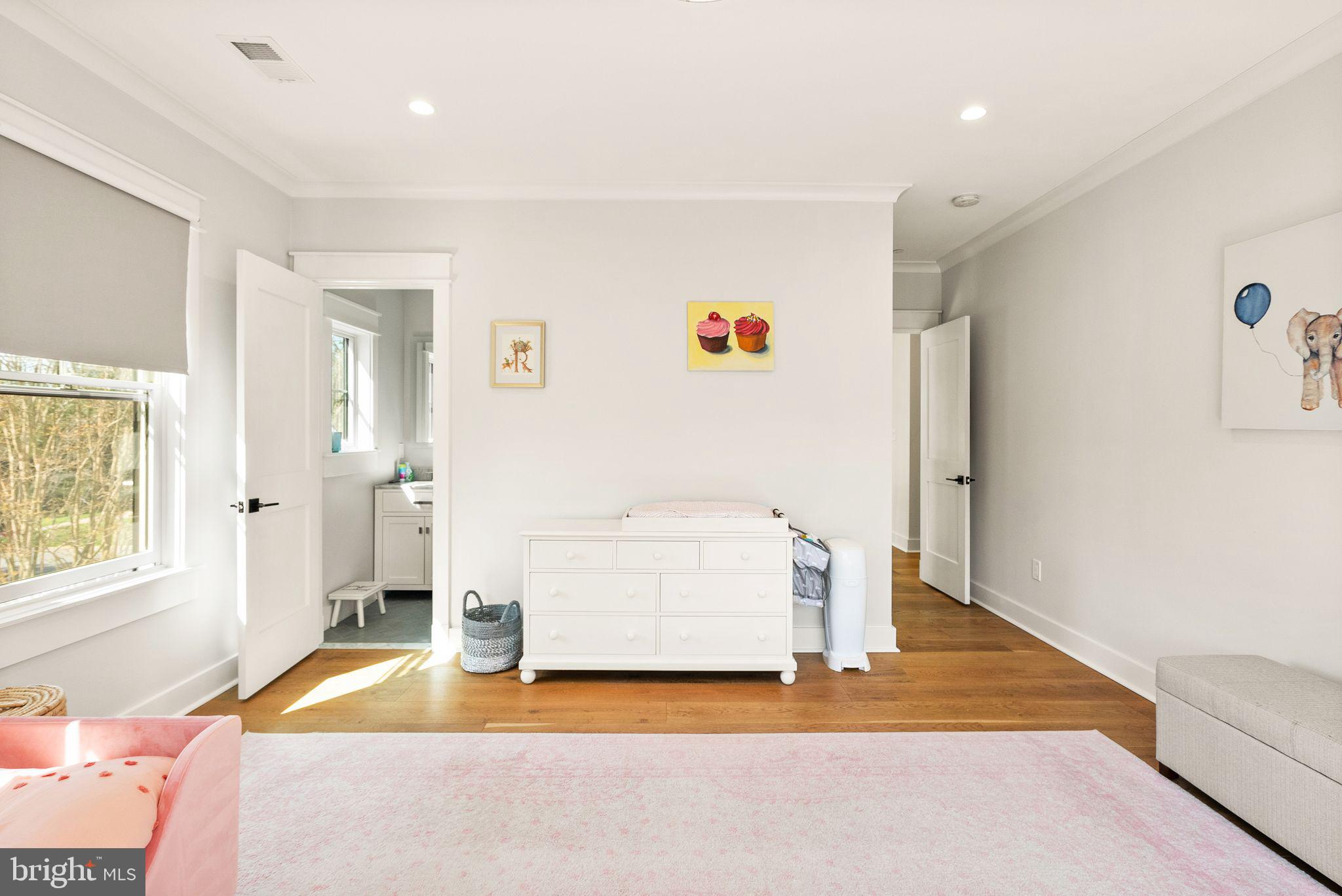 NORTH BETHESDA - Residential