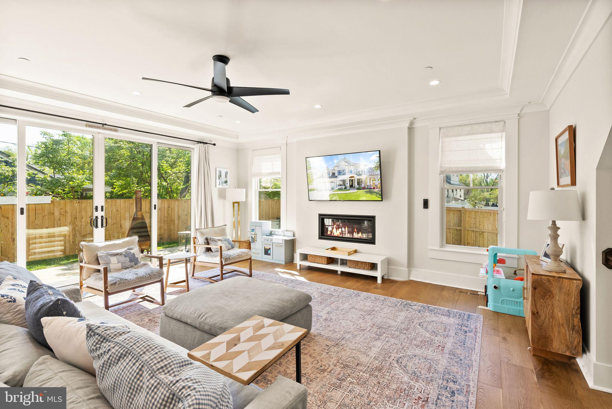 NORTH BETHESDA - Residential