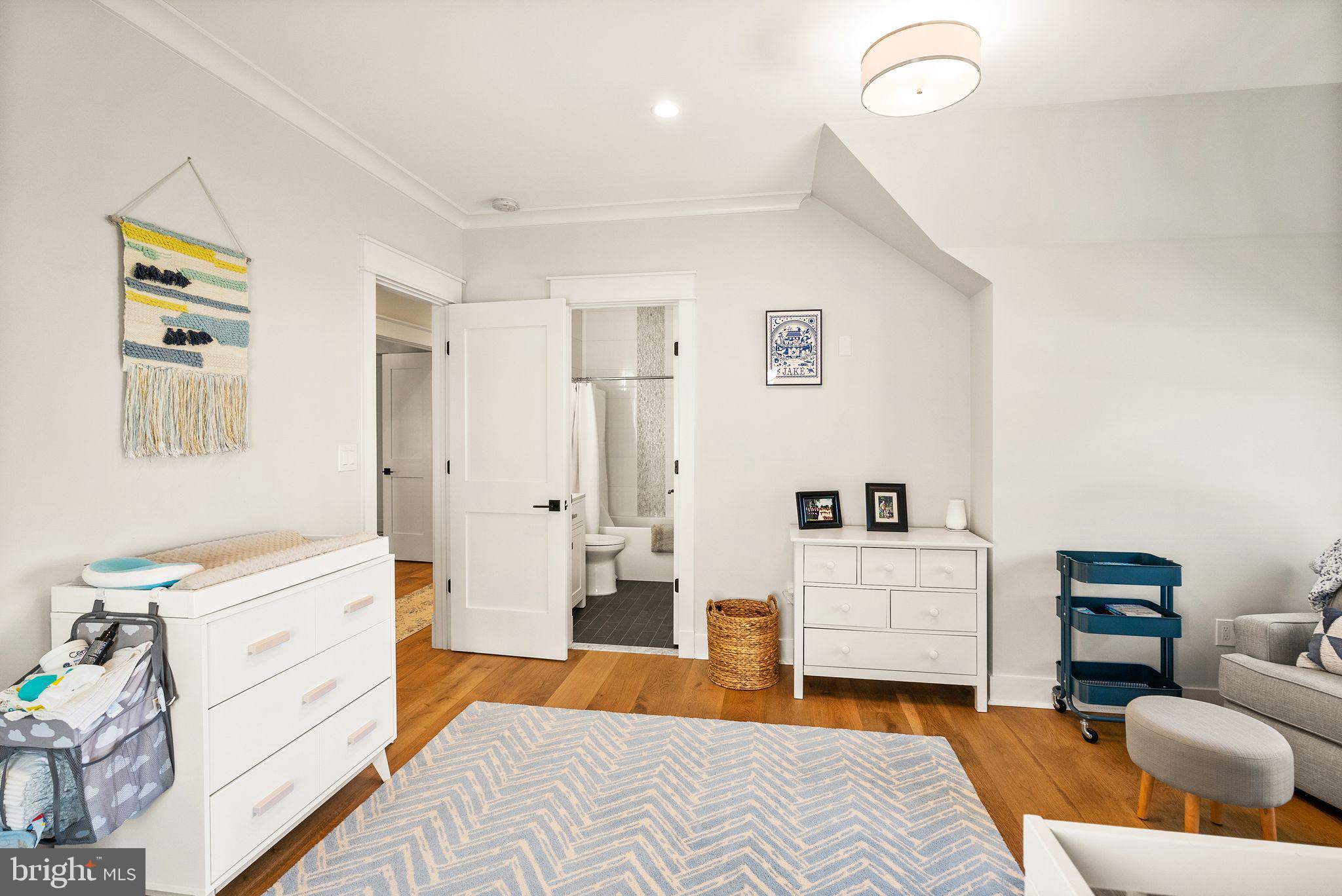 NORTH BETHESDA - Residential