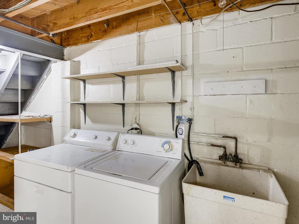 OAKLEIGH MANOR - Residential