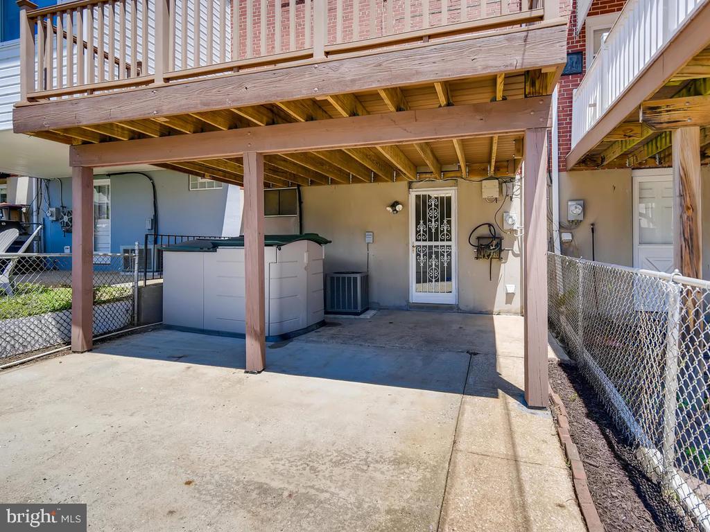 OAKLEIGH MANOR - Residential