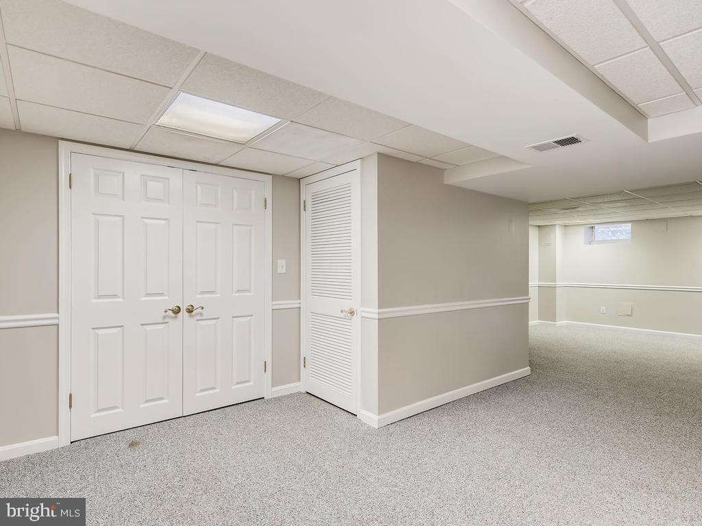 OAKLEIGH MANOR - Residential