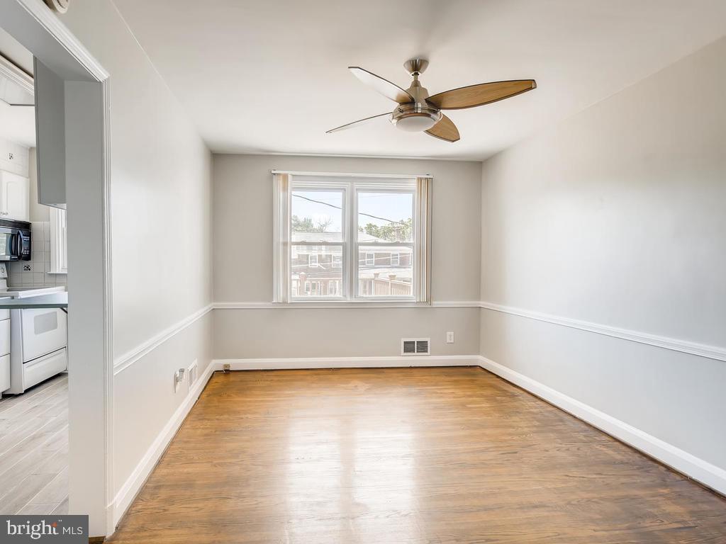 OAKLEIGH MANOR - Residential