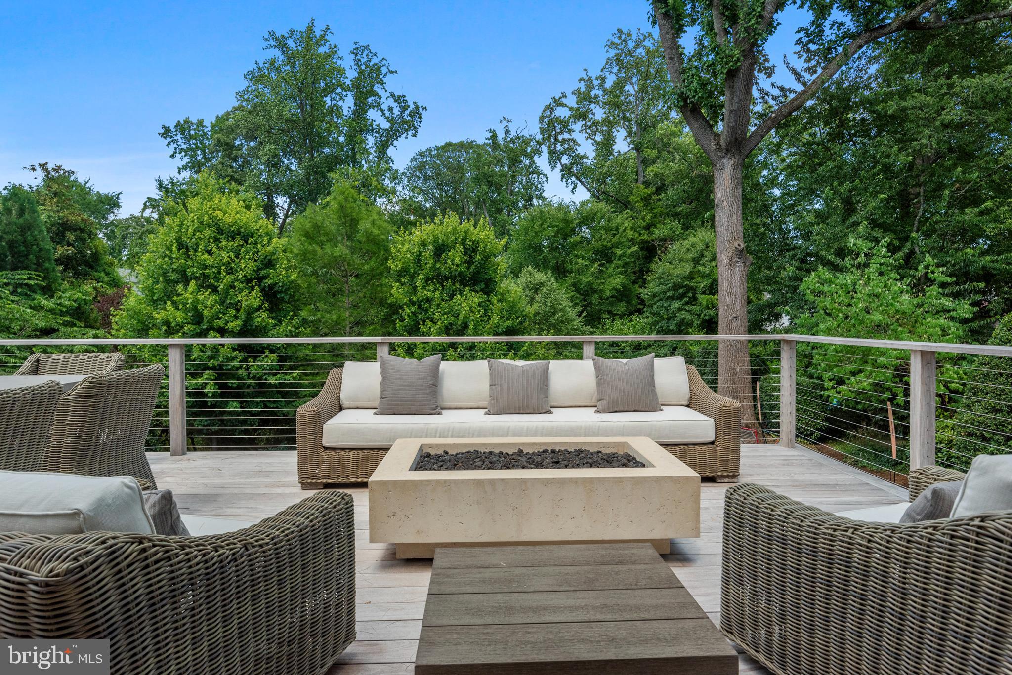 WARDOUR - Residential