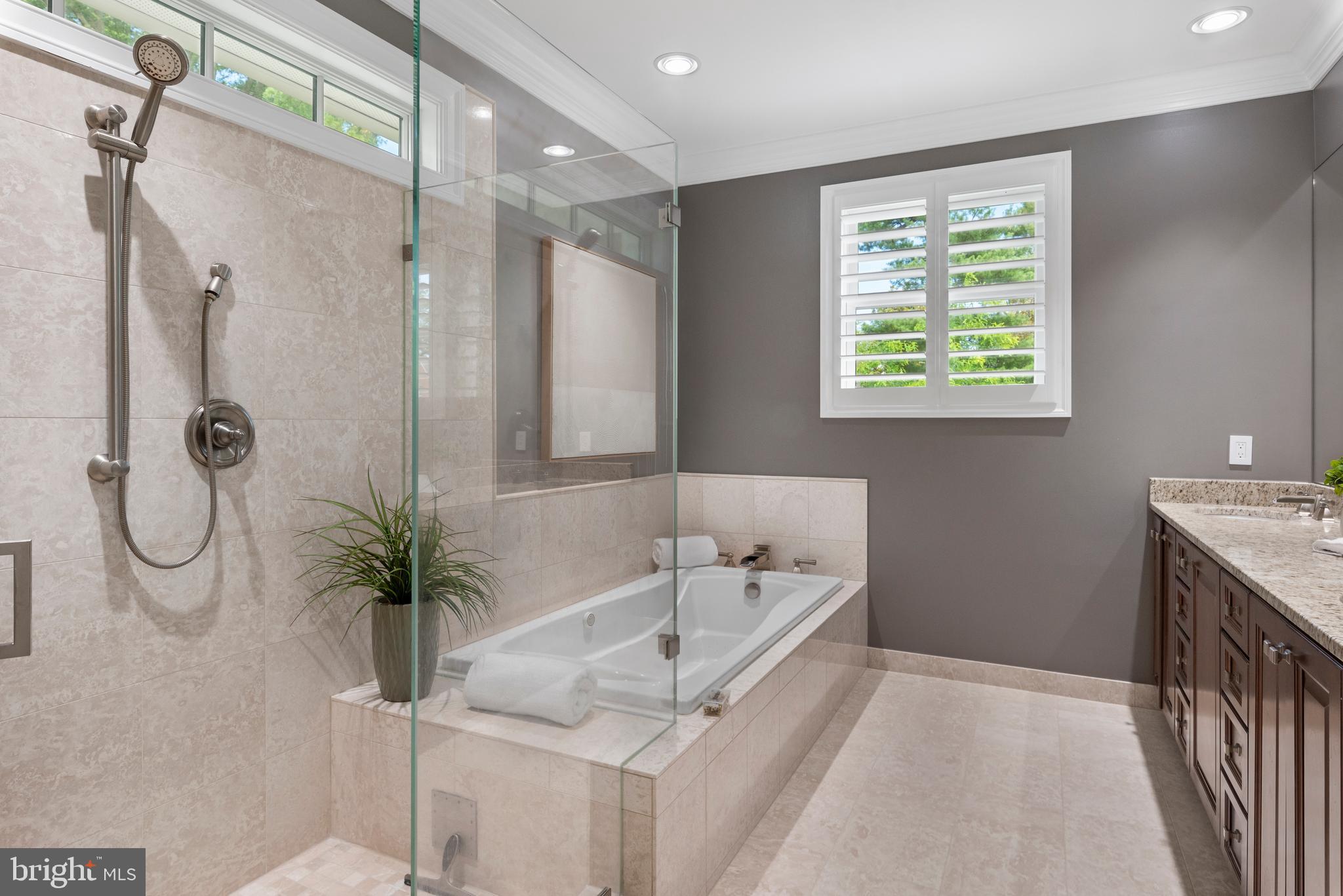 WARDOUR - Residential