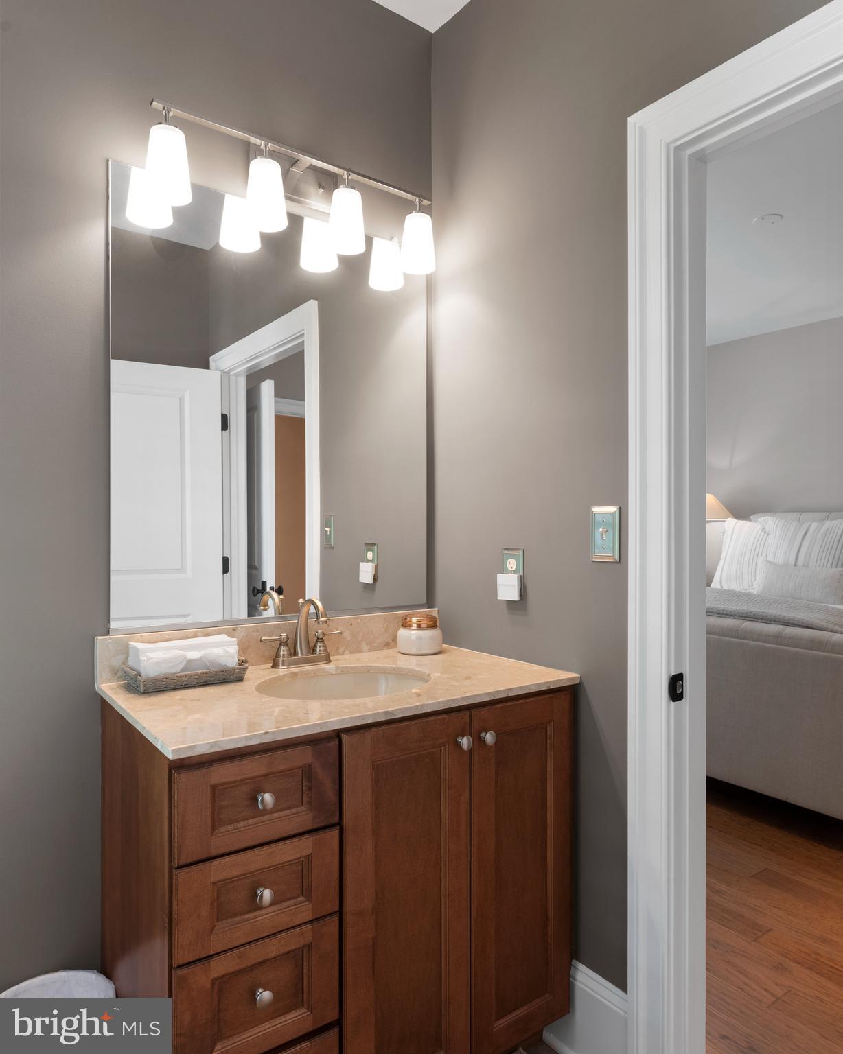 WARDOUR - Residential