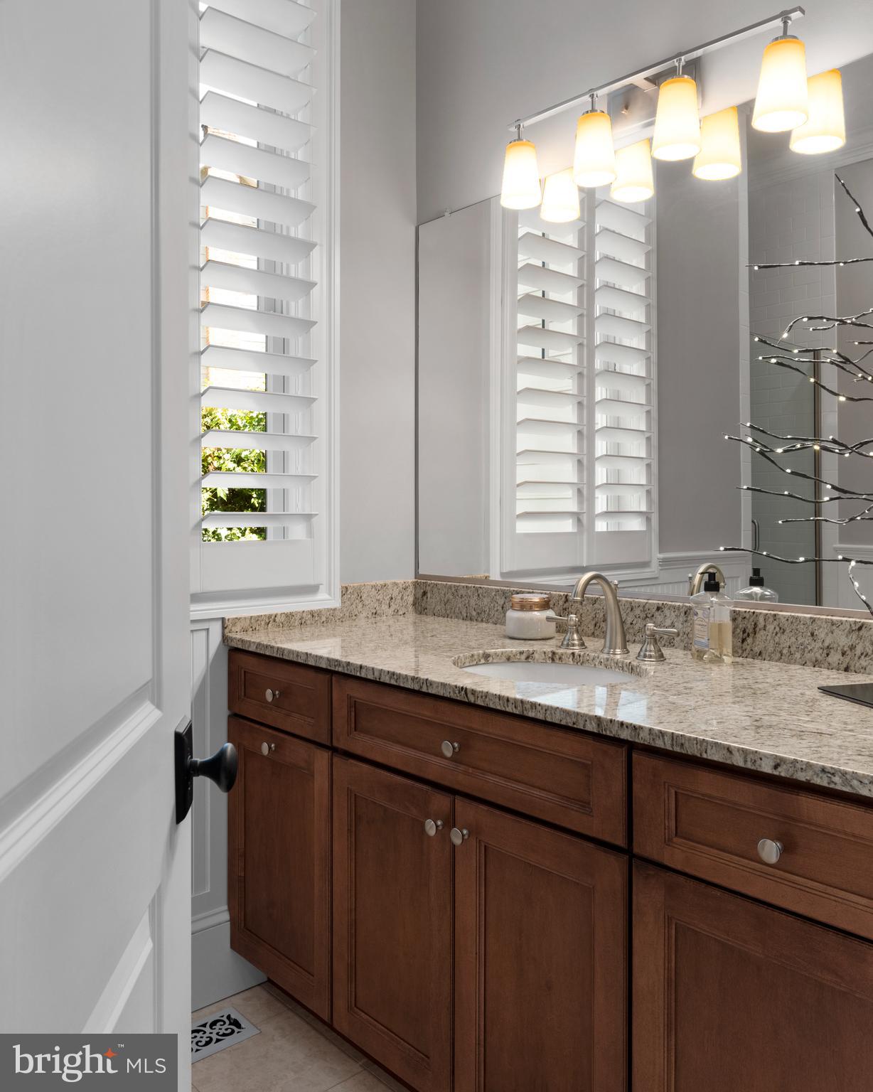 WARDOUR - Residential