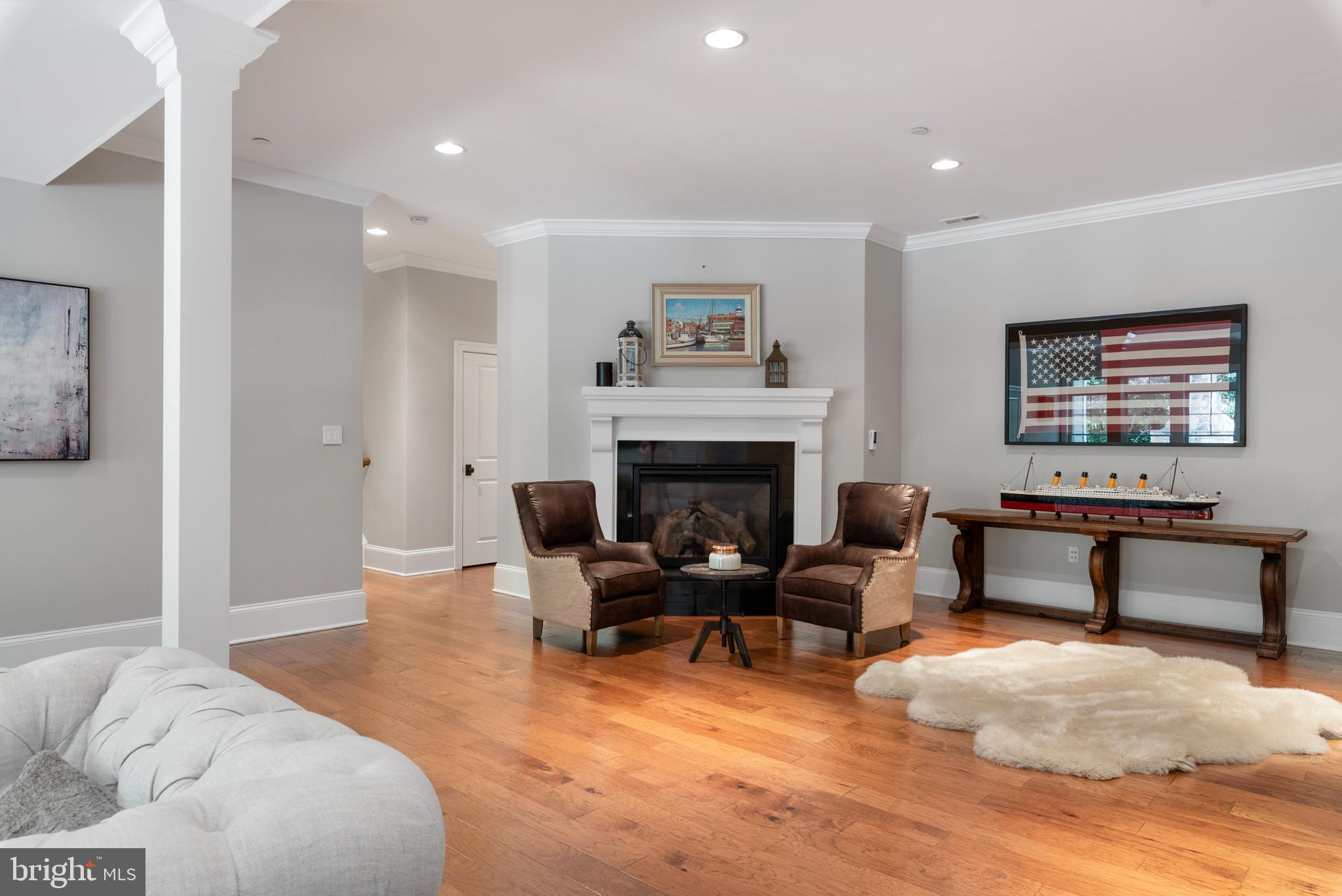 WARDOUR - Residential