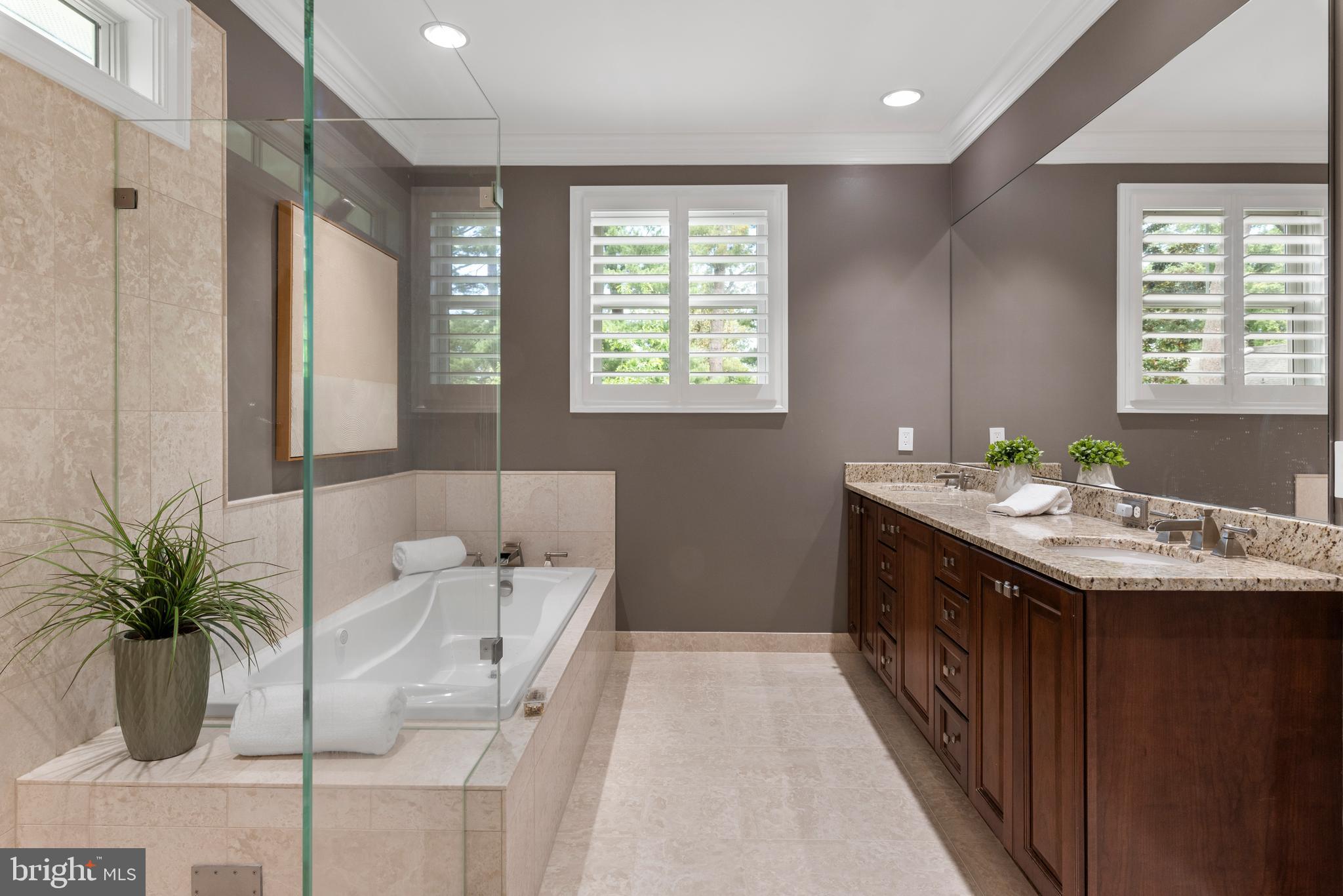 WARDOUR - Residential