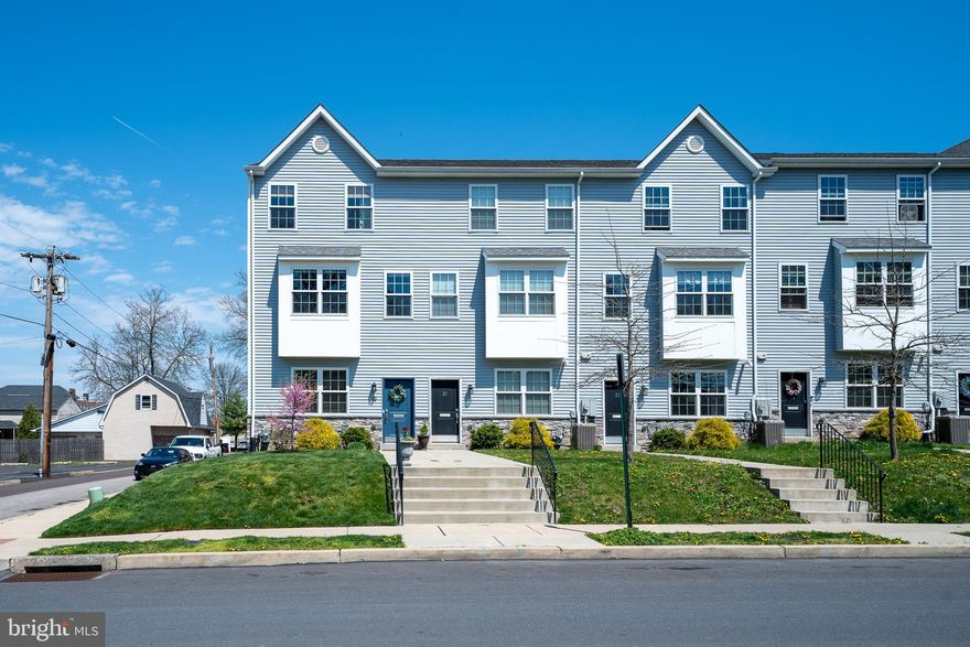 Welcome to 19E 5th St, nestled in the vibrant heart of Lansdale Borough! Constructed in 2019, this home embodies turnkey living at its finest, boasting an END UNIT with no HOA.

Enter into the versatile first level living space, where functionality meets adaptability. Currently utilized as an office area, this ground floor offers flexibility to suit your lifestyle, whether as a playroom, workout space, or additional living area. Highlights include wall-to-wall carpeting, ample natural light, recessed lighting, a ceiling fan, and crown moldings. Adding practicality, a full bathroom accompanies this space, along with a bonus closet for supplementary storage. Additionally, this level grants access to the expansive 2 car garage.

Ascending to the second floor unveils a seamless blend of sophistication and functionality, showcasing meticulous attention to detail. Adorned with luxurious laminate wood flooring, recessed lighting, and exquisite chair rail and crown moldings, this level exudes refinement.

The focal point of this floor is the expansive open layout that seamlessly connects the eat-in kitchen to the dining room and living area, creating a haven for entertaining guests. The kitchen boasts two-toned white and gray shaker cabinets, granite countertops, and a central island. Stainless steel appliances, a stylish spring-neck sink faucet and an oversized walk-in pantry, ensuring ample storage space, are also present. Step outside through the sliding door onto the deck, perfect for outdoor dining and relaxation. Completing this level is a convenient powder room.

Upstairs, retreat to the tranquil primary bedroom featuring recessed lighting and plush wall-to-wall carpeting, complemented by an ensuite bathroom with a dual vanity for added luxury. Laundry facilities conveniently located on this floor streamline household chores, while two additional bedrooms and another full jack and jill bathroom provide comfort and convenience for the whole family.

Situated just a few blocks away from Septa's R5 train station and with easy access to major commuter routes, your daily commute will be a breeze. This home is within walking distance to all the restaurants and shops downtown Lansdale has to offer. 

Experience a lifestyle of refined elegance and effortless living at 19E 5th St, where every detail has been thoughtfully curated for your enjoyment.