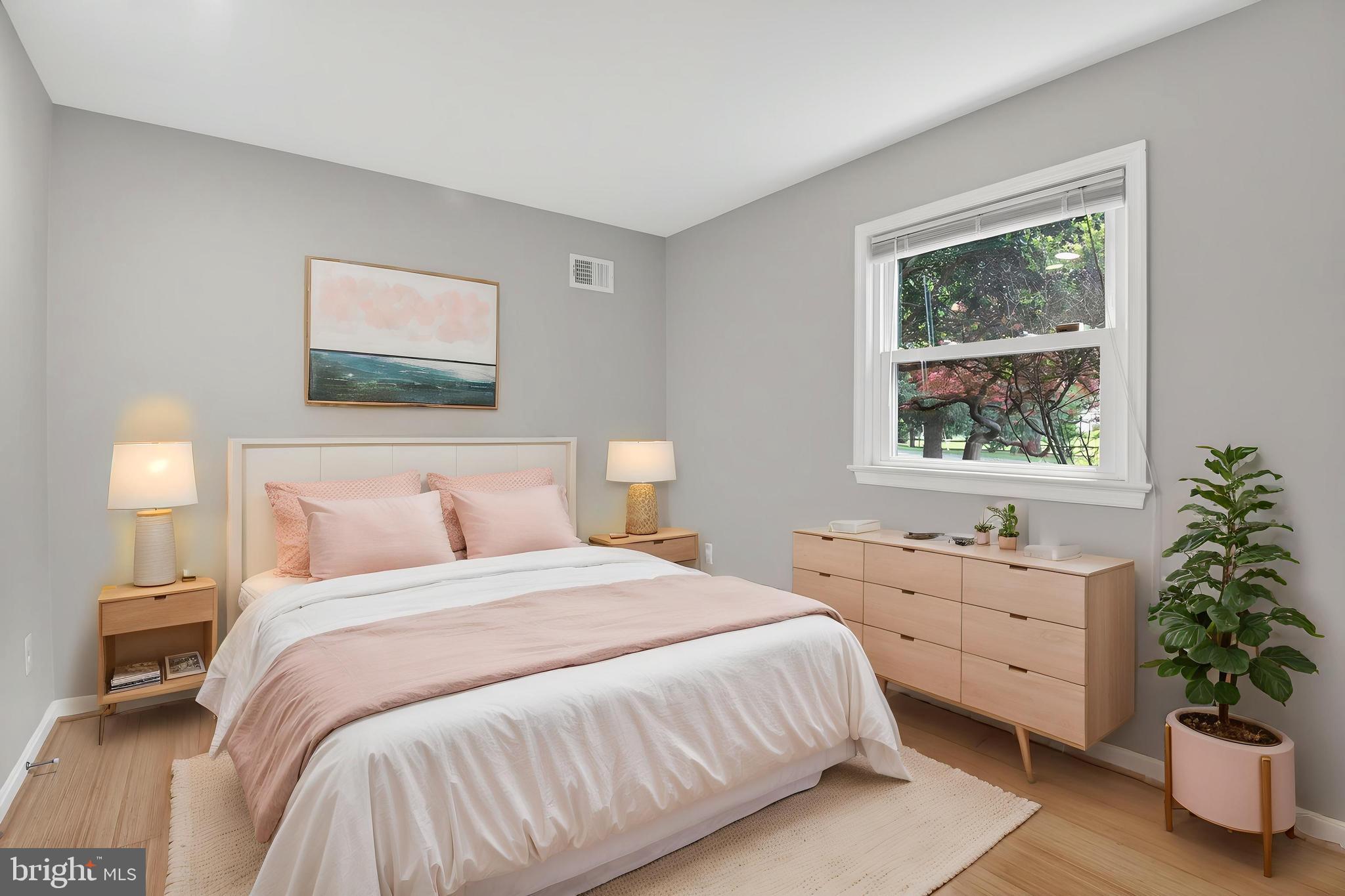 LAKEWOOD ESTATES - Residential