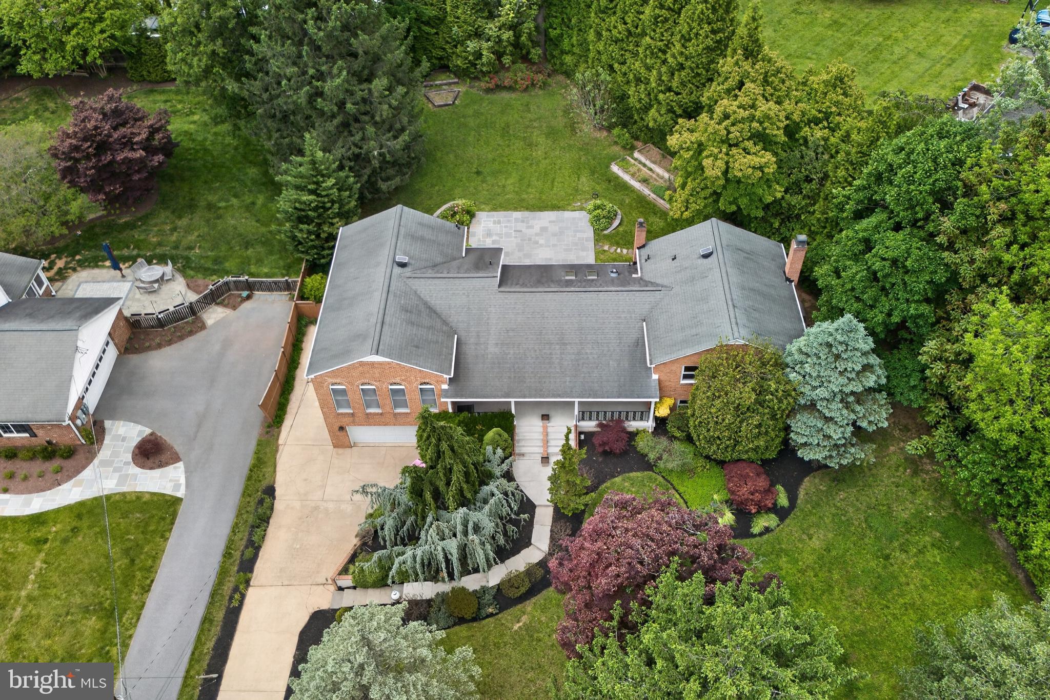 LAKEWOOD ESTATES - Residential