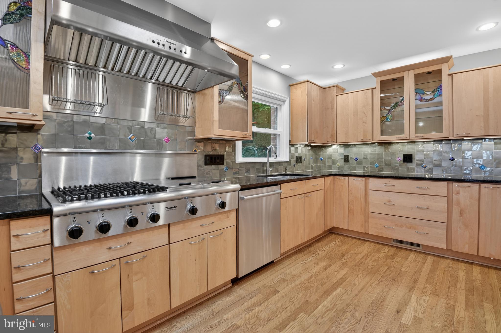 LAKEWOOD ESTATES - Residential