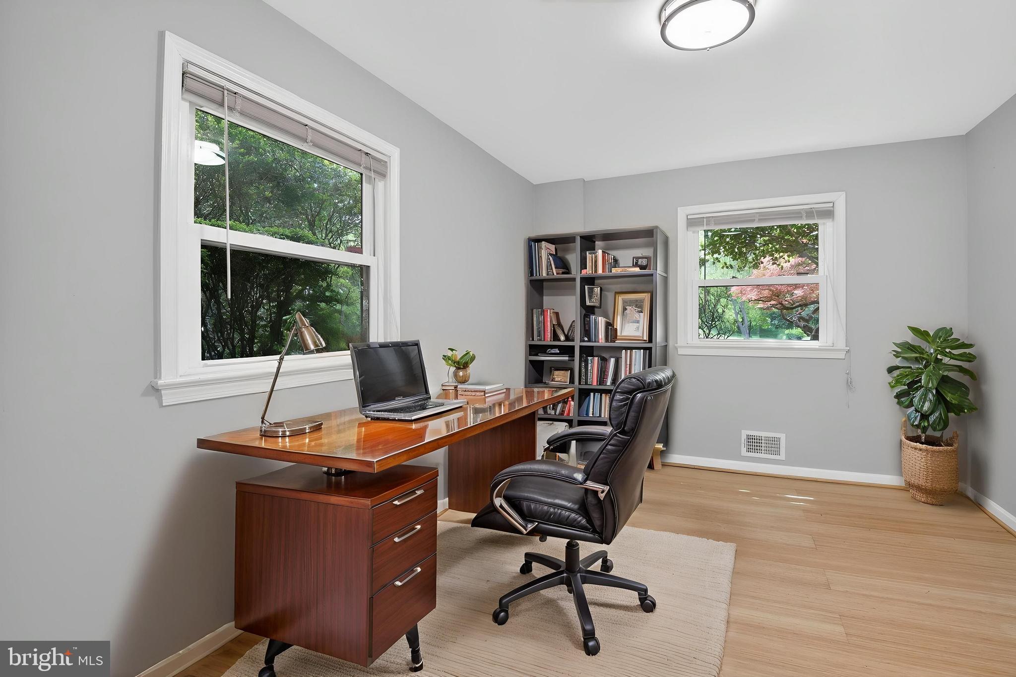 LAKEWOOD ESTATES - Residential