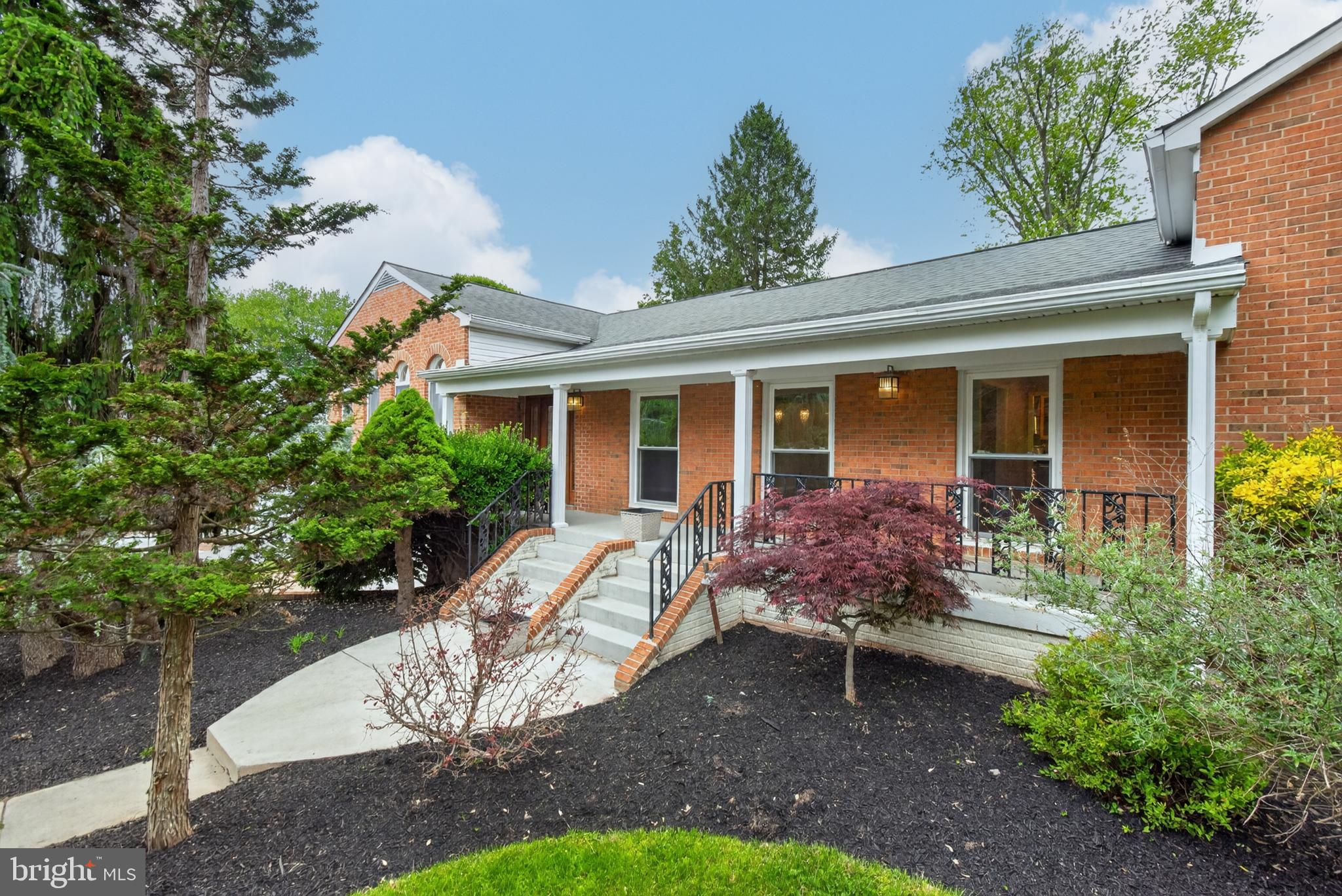 LAKEWOOD ESTATES - Residential