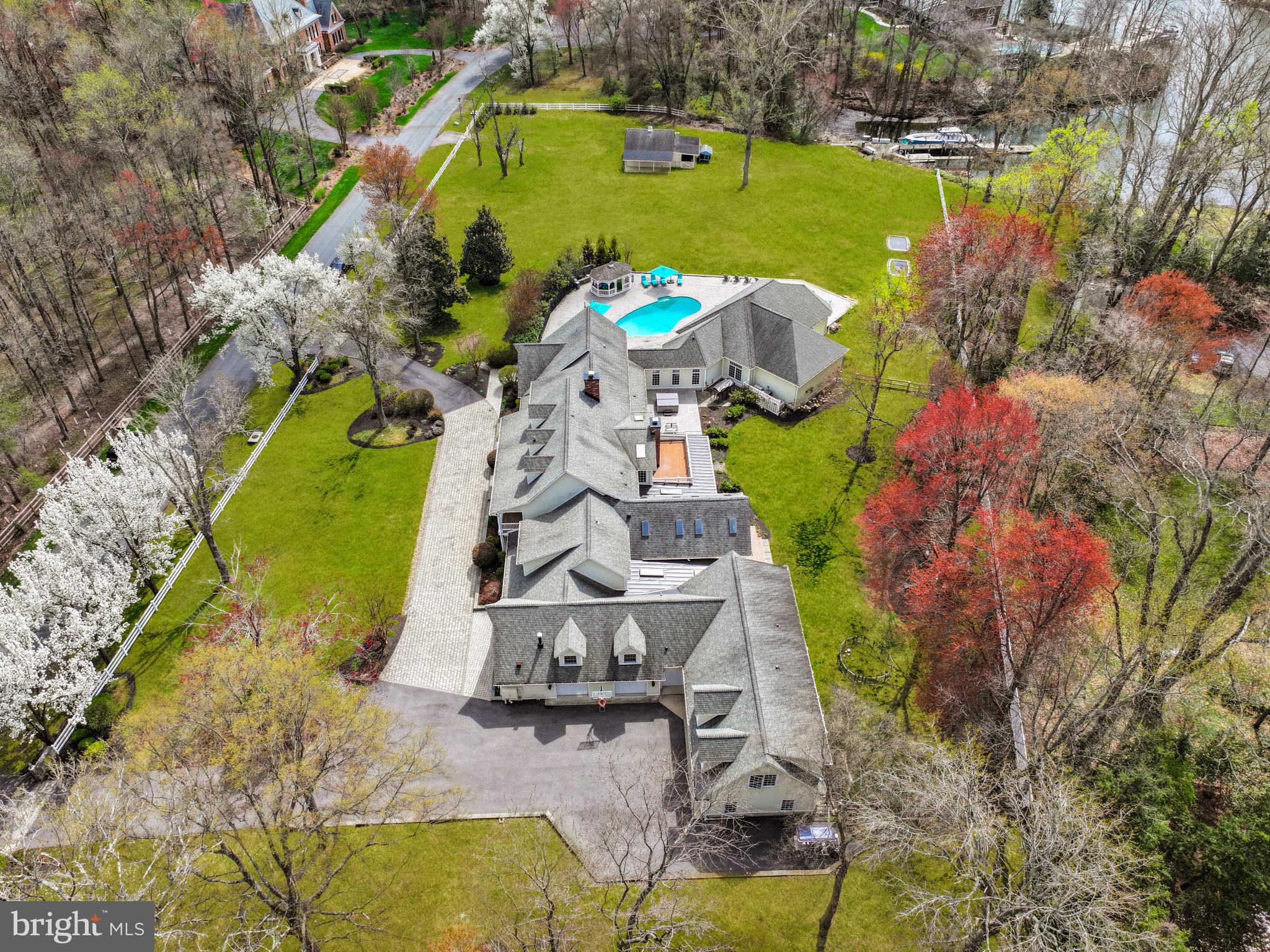 RUNDELAC FARM - Residential