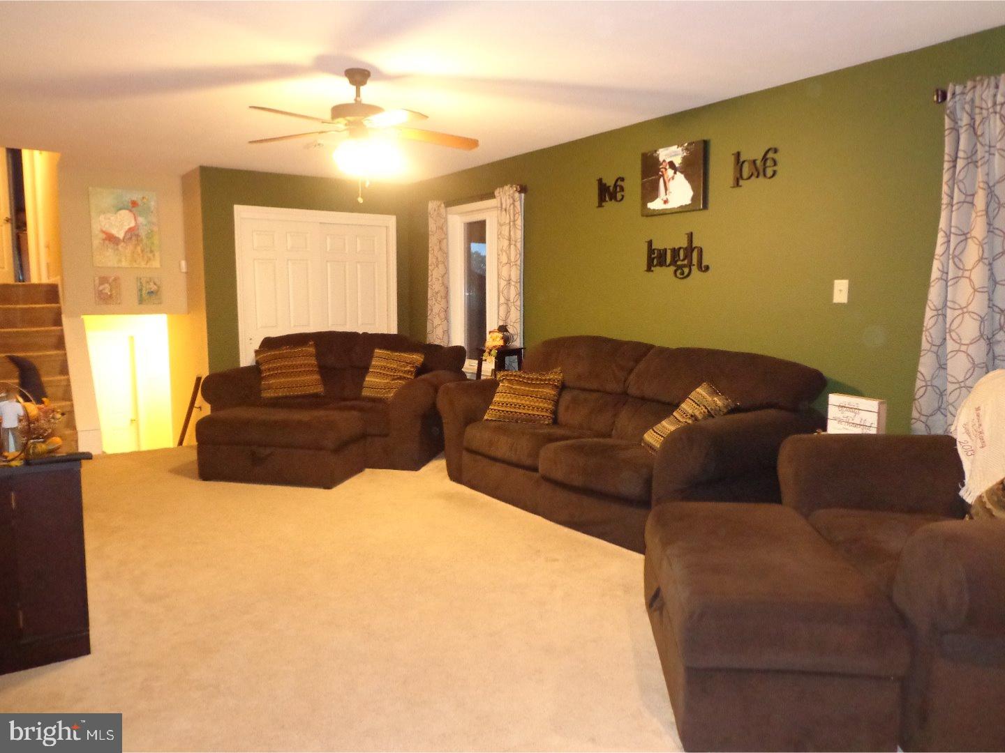 YORKVILLE - Residential