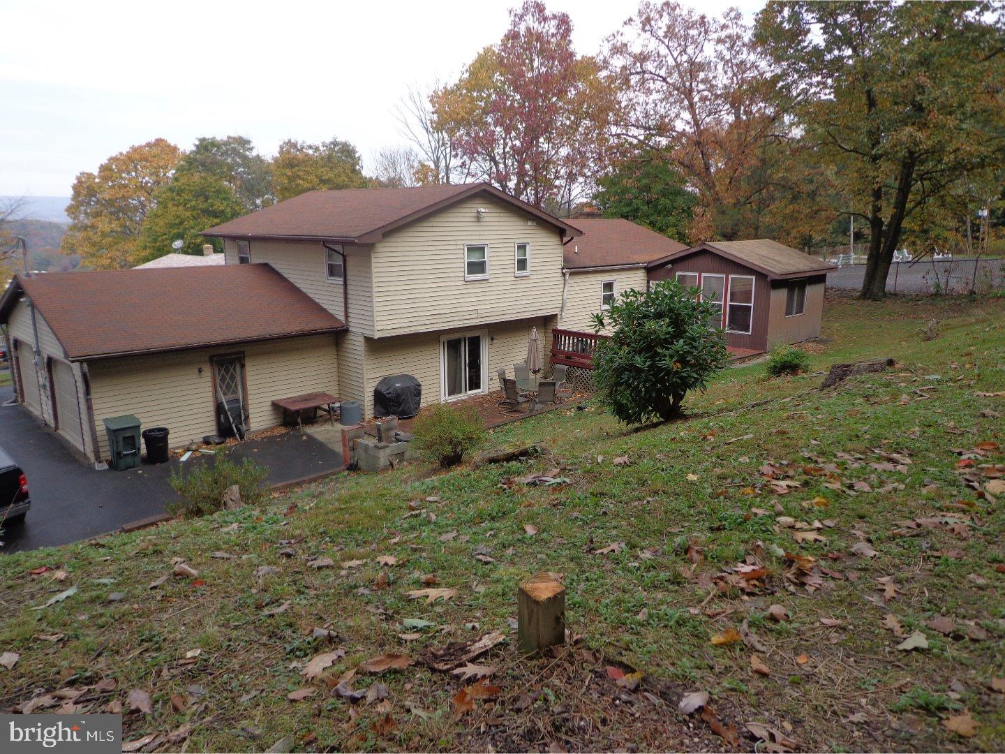 YORKVILLE - Residential