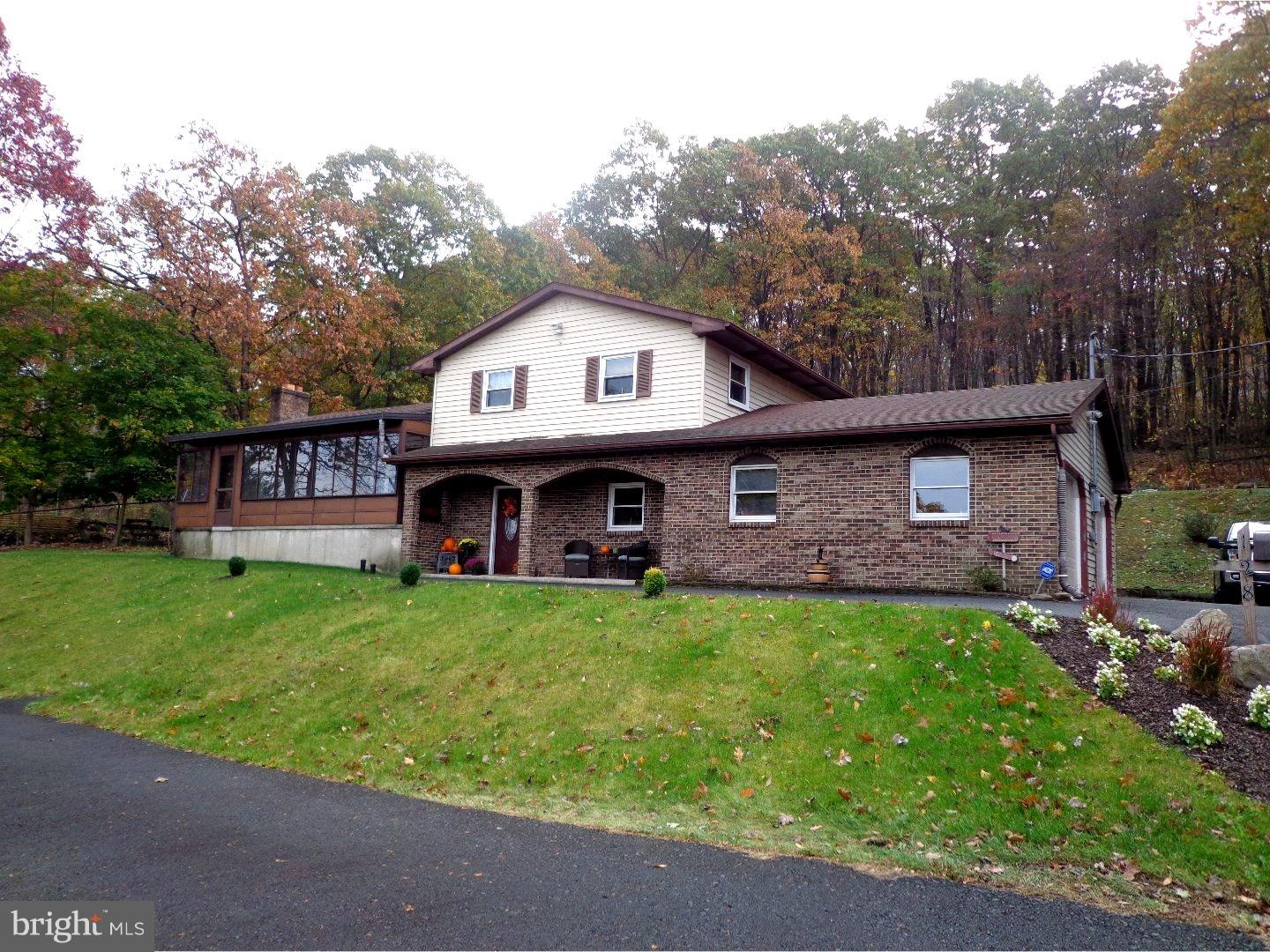 YORKVILLE - Residential