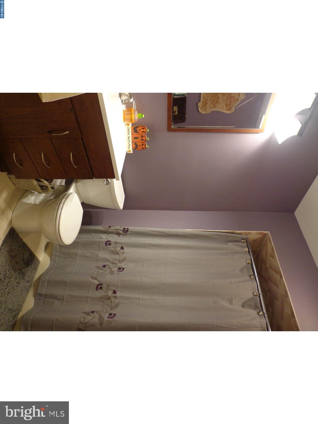 YORKVILLE - Residential