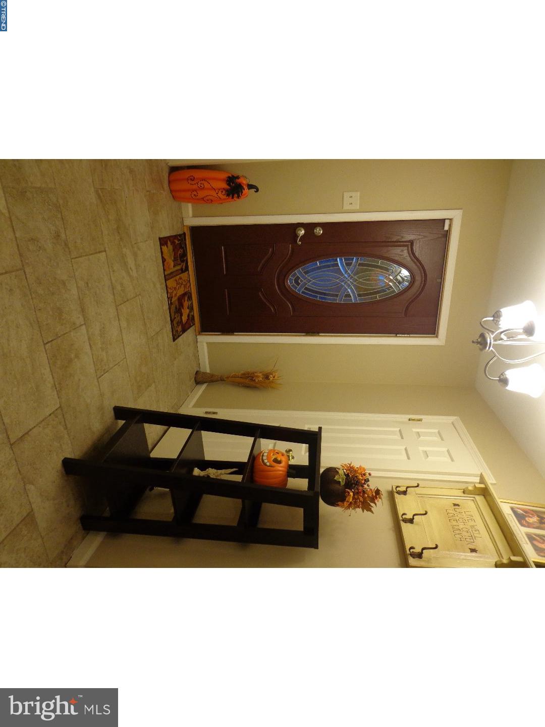 YORKVILLE - Residential