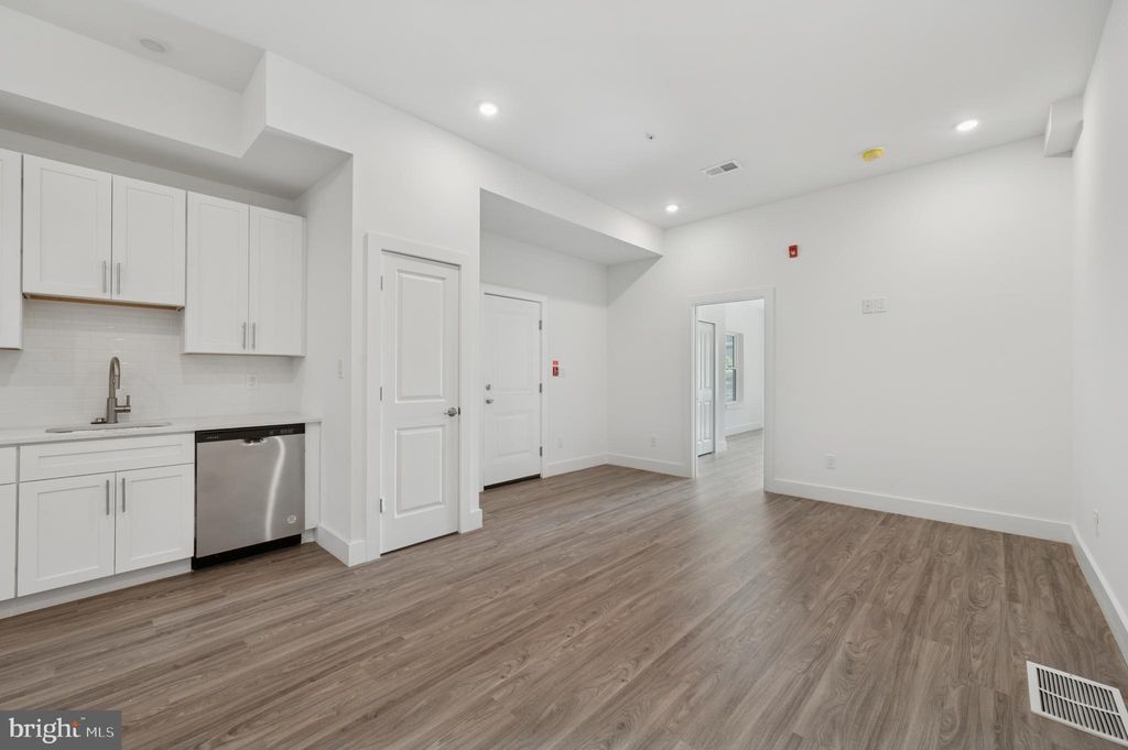Photo of 2209 N 7th Street #1, PHILADELPHIA, PA 19133 (MLS # PAPH2551036)