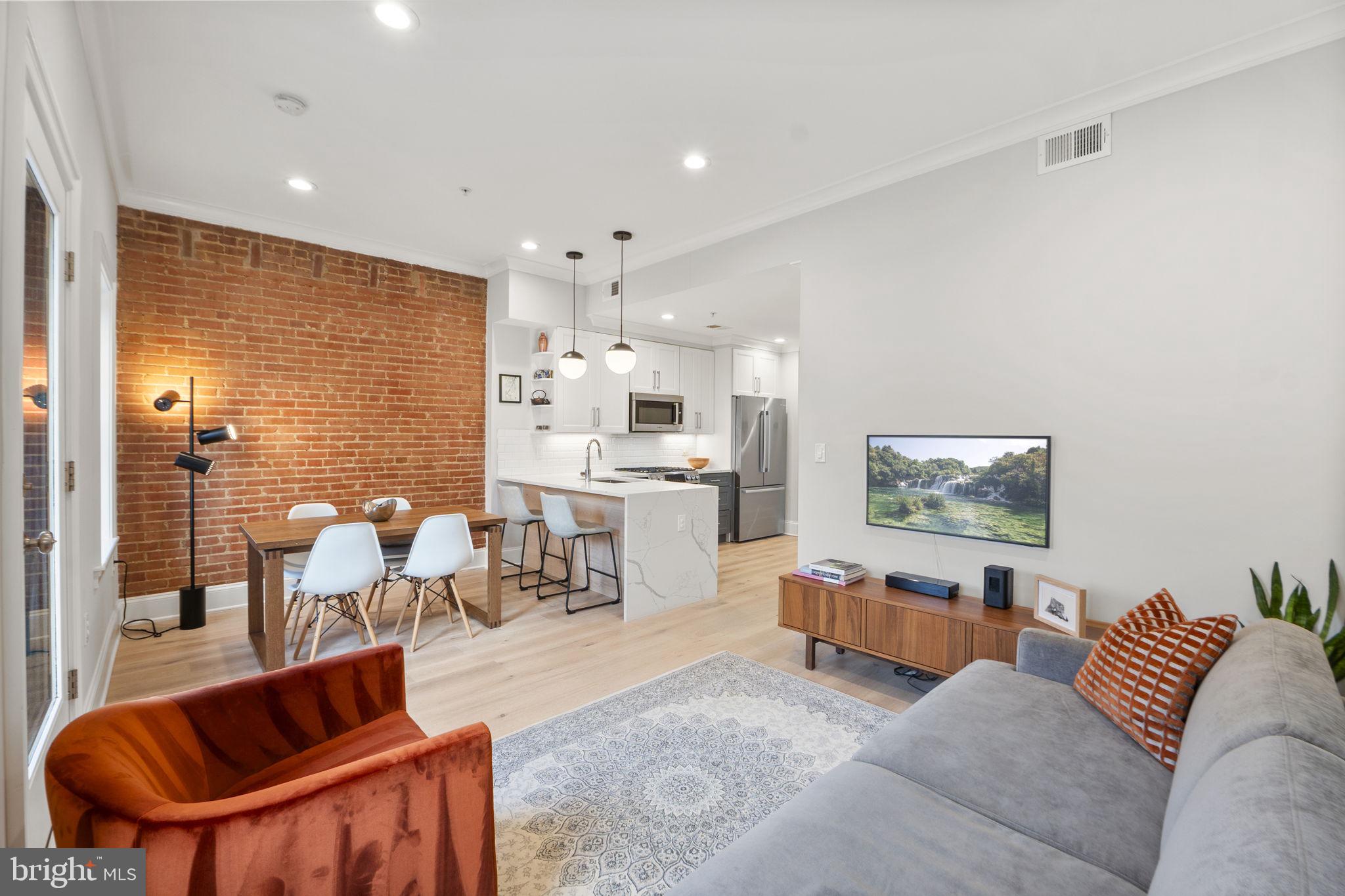 2150 FLORIDA AVENUE NW PH4