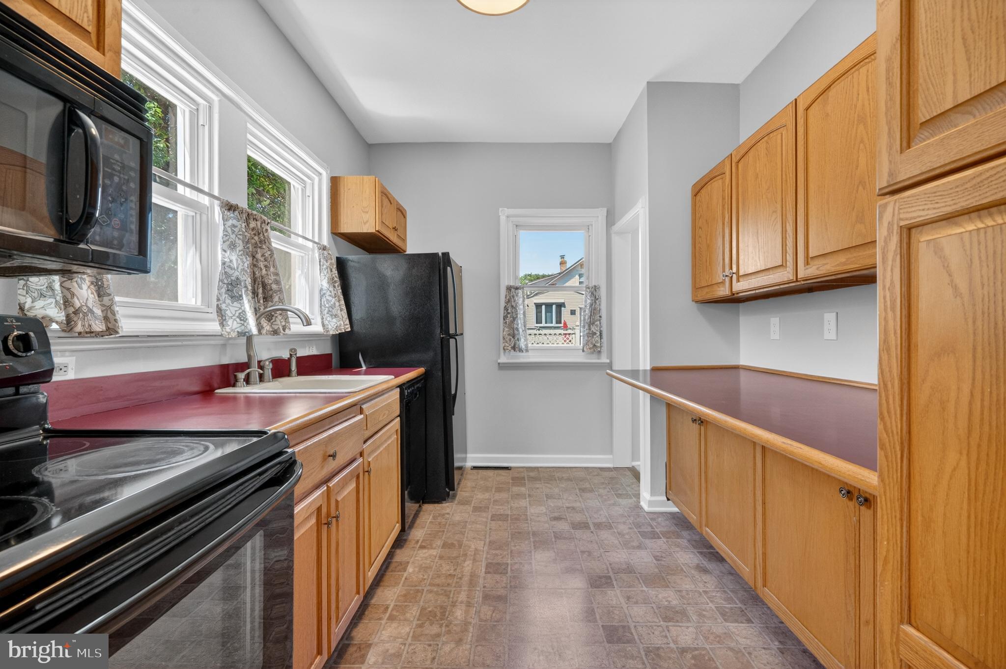 1409 BLEIGH AVENUE 11