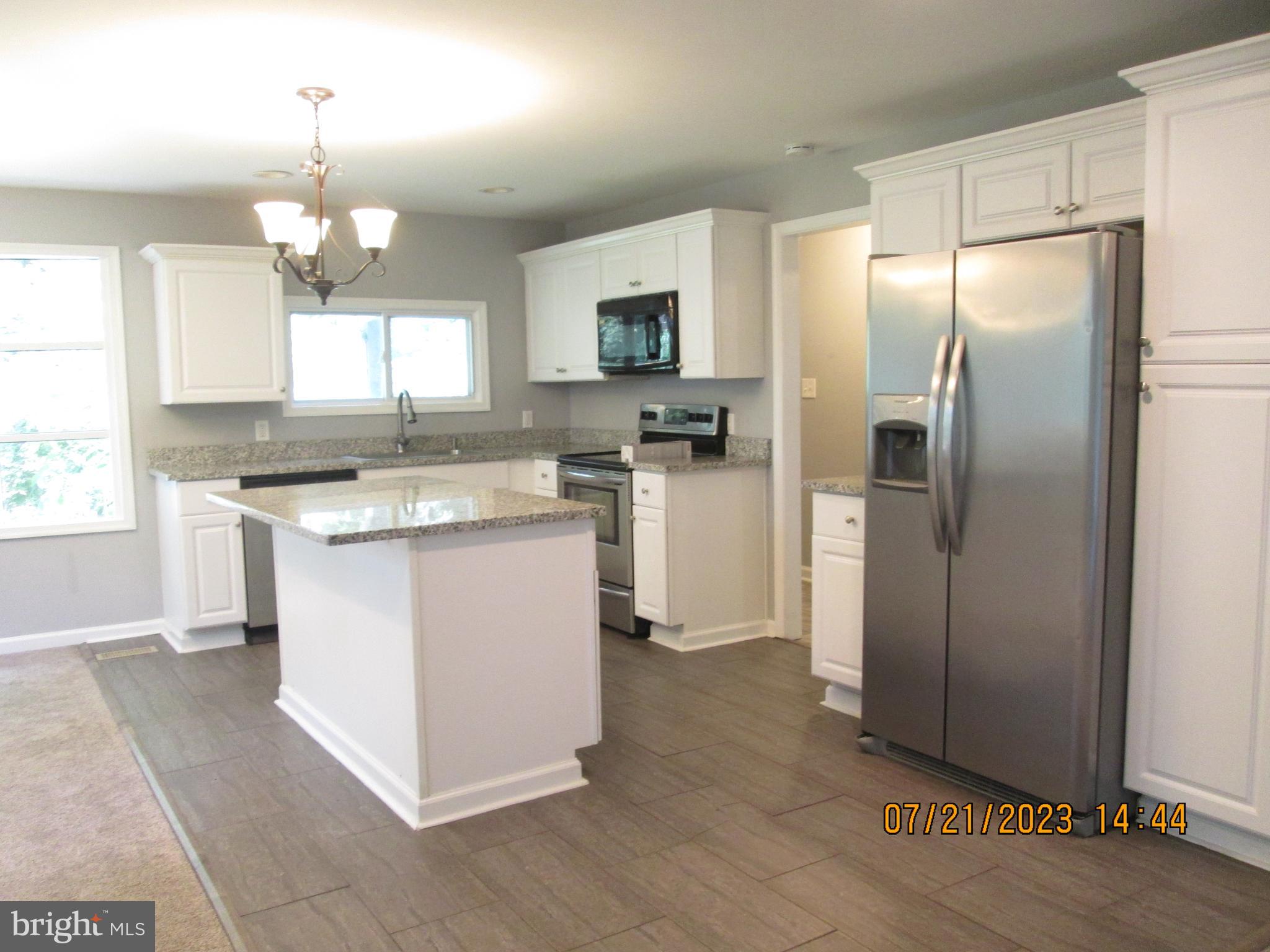 SHANNONDALE - Residential Lease