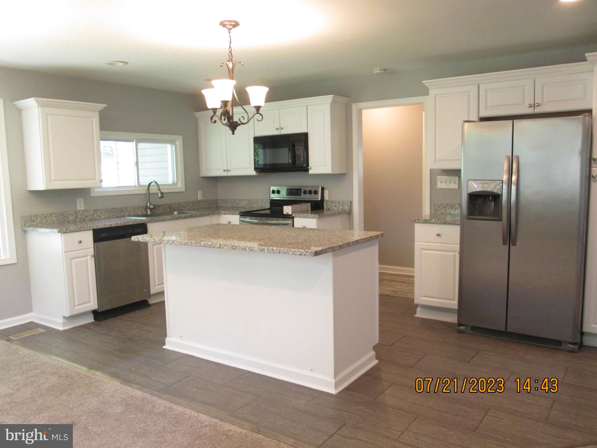 SHANNONDALE - Residential Lease