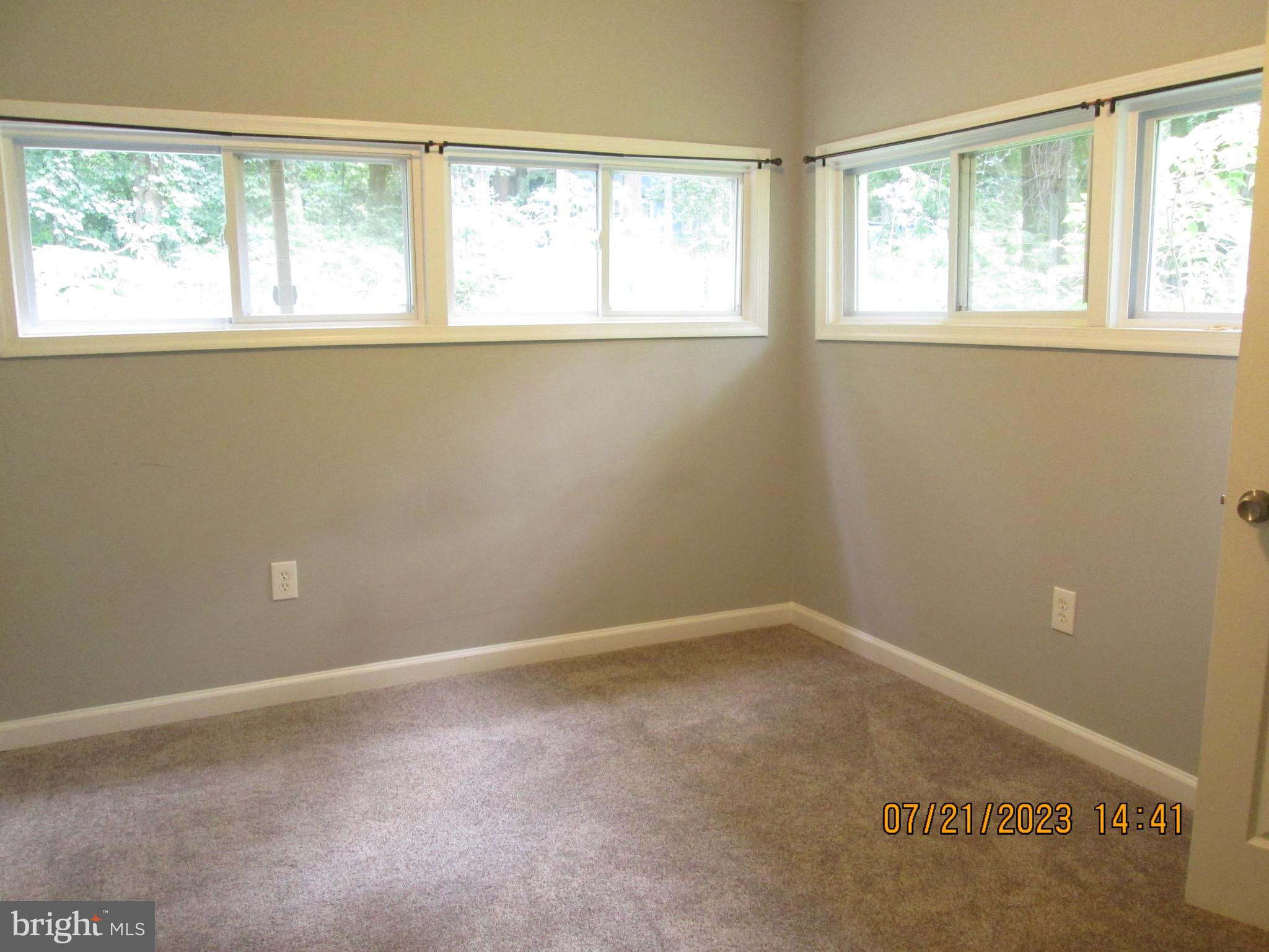 SHANNONDALE - Residential Lease