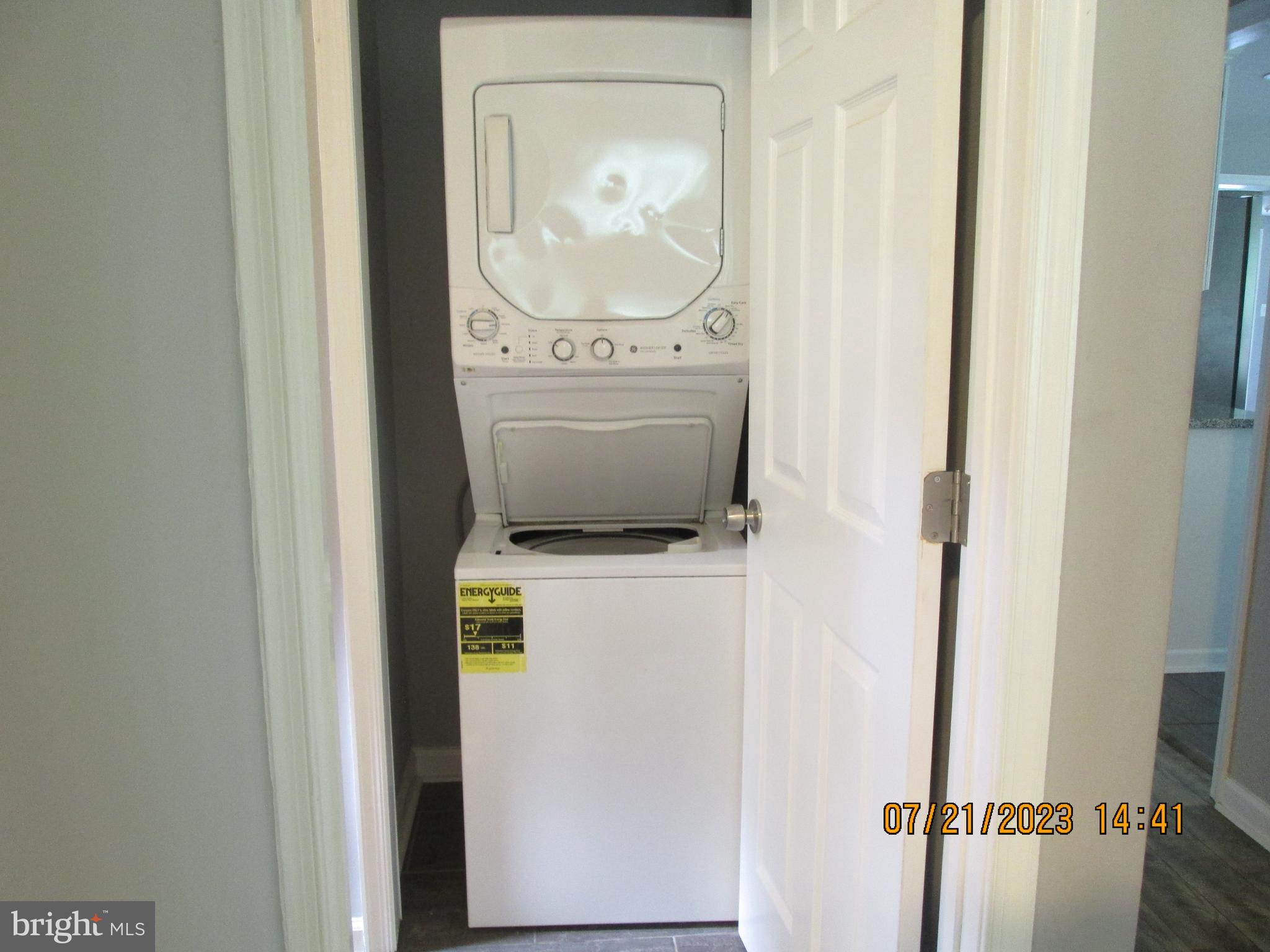 SHANNONDALE - Residential Lease