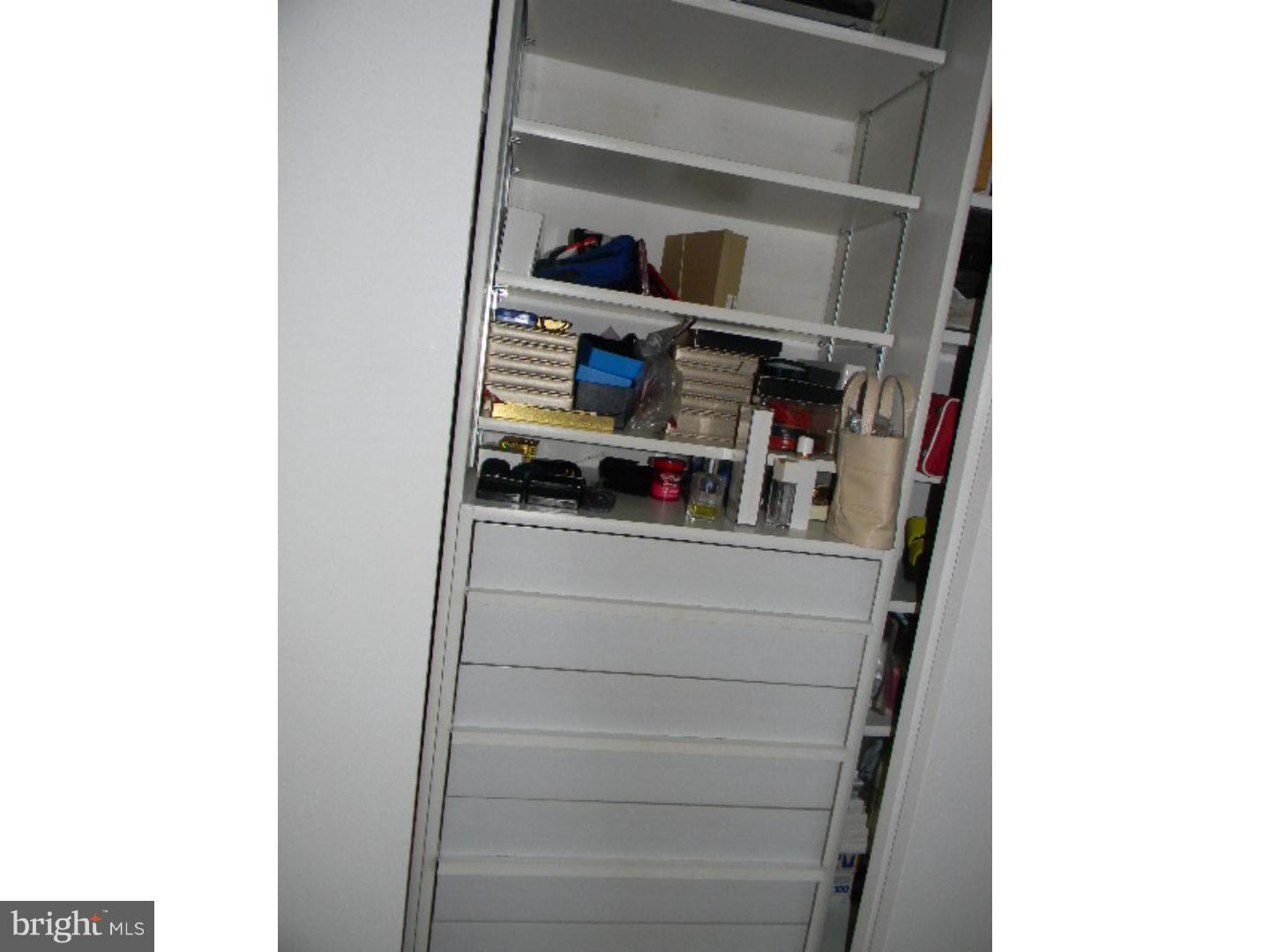 PHILADELPHIA (NORTHEAST) - Residential