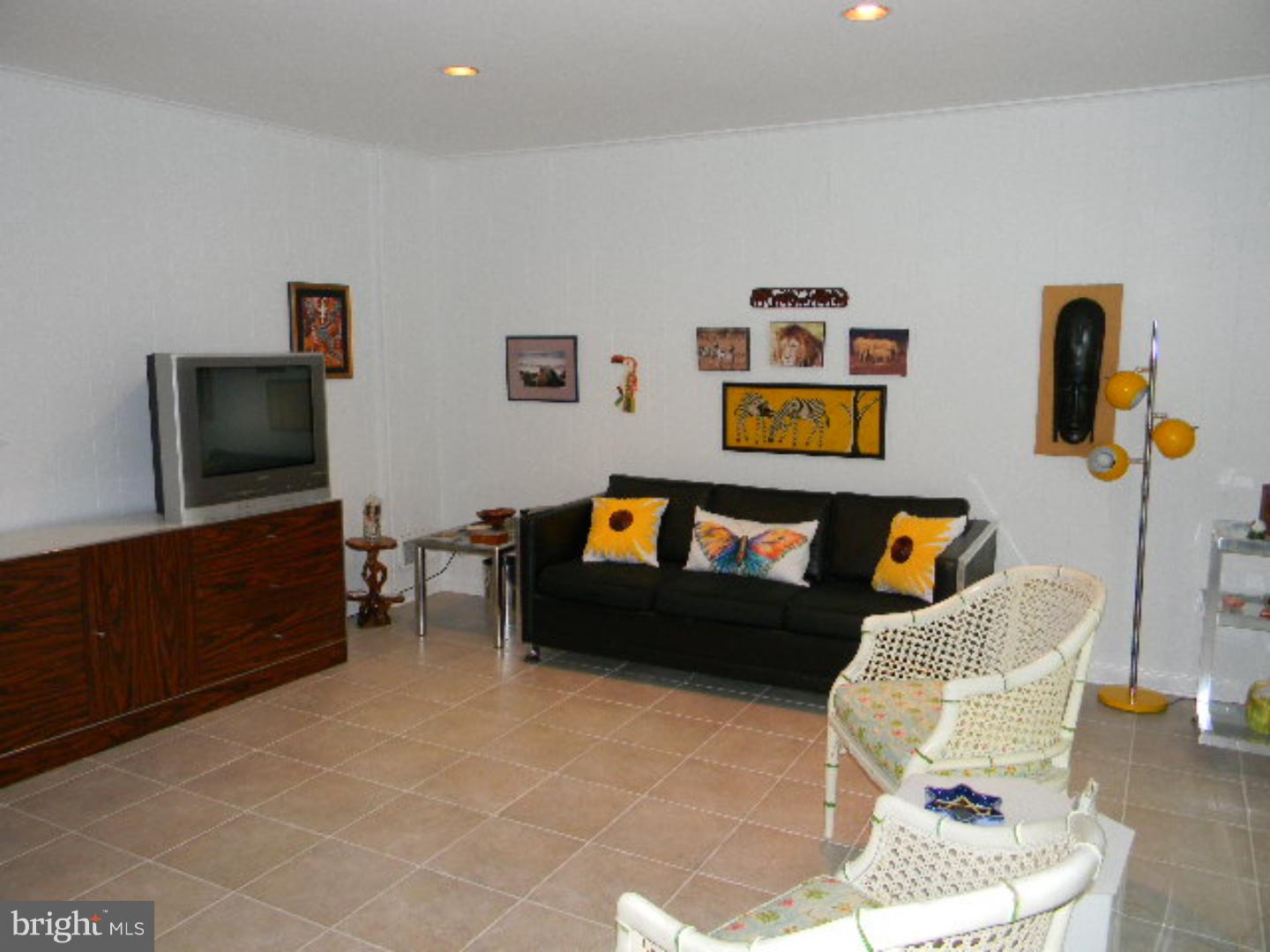 PHILADELPHIA (NORTHEAST) - Residential