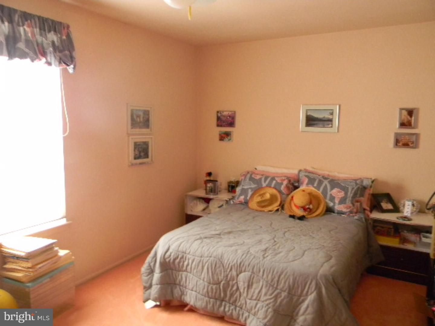 PHILADELPHIA (NORTHEAST) - Residential