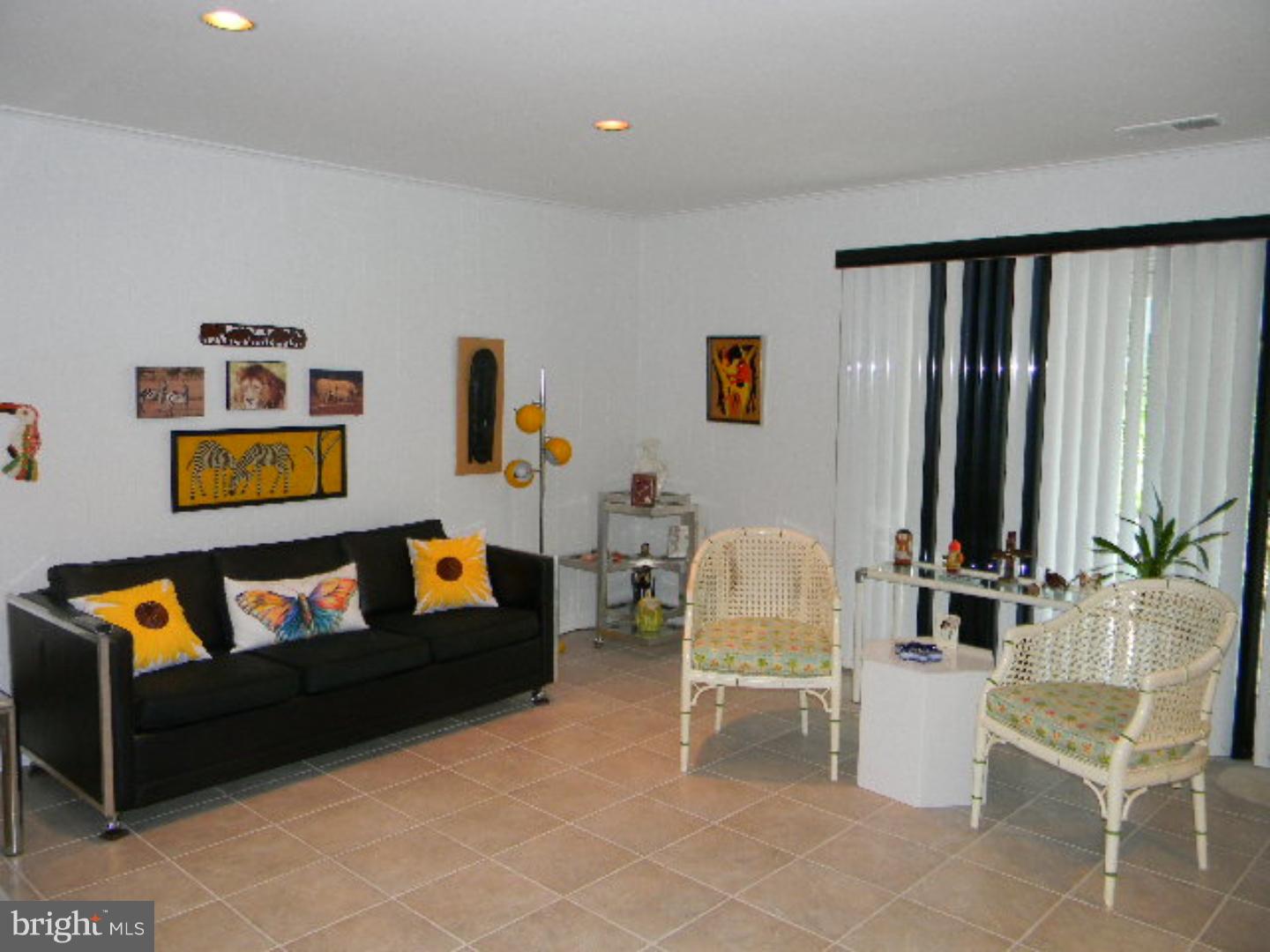 PHILADELPHIA (NORTHEAST) - Residential