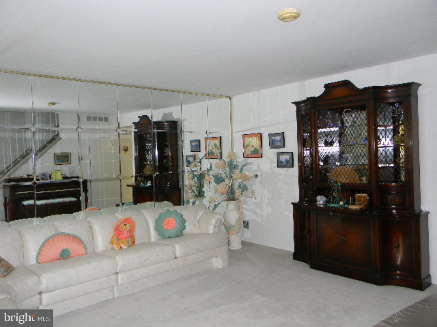 PHILADELPHIA (NORTHEAST) - Residential