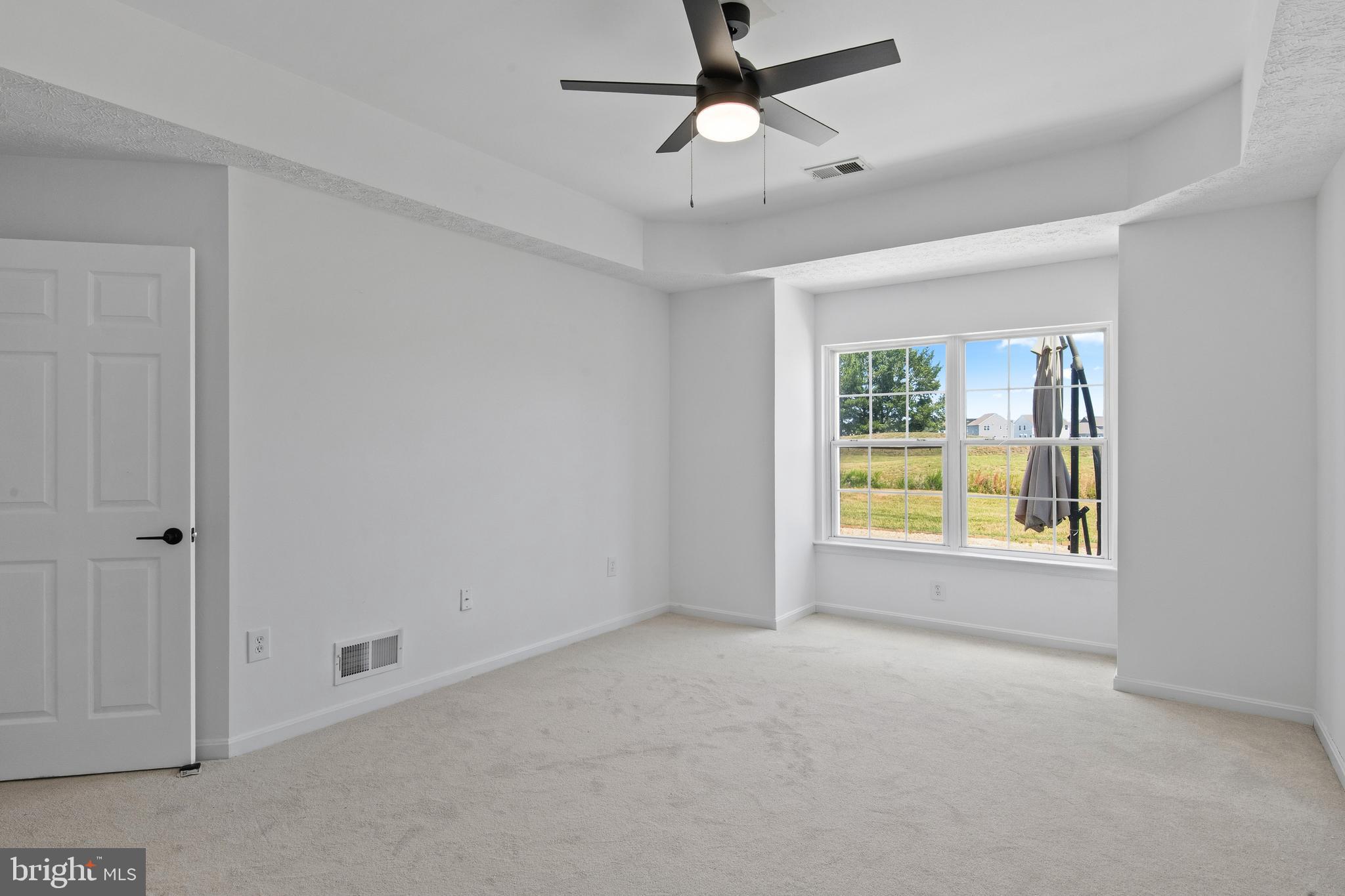 9002 EXECUTIVE CLUB DRIVE