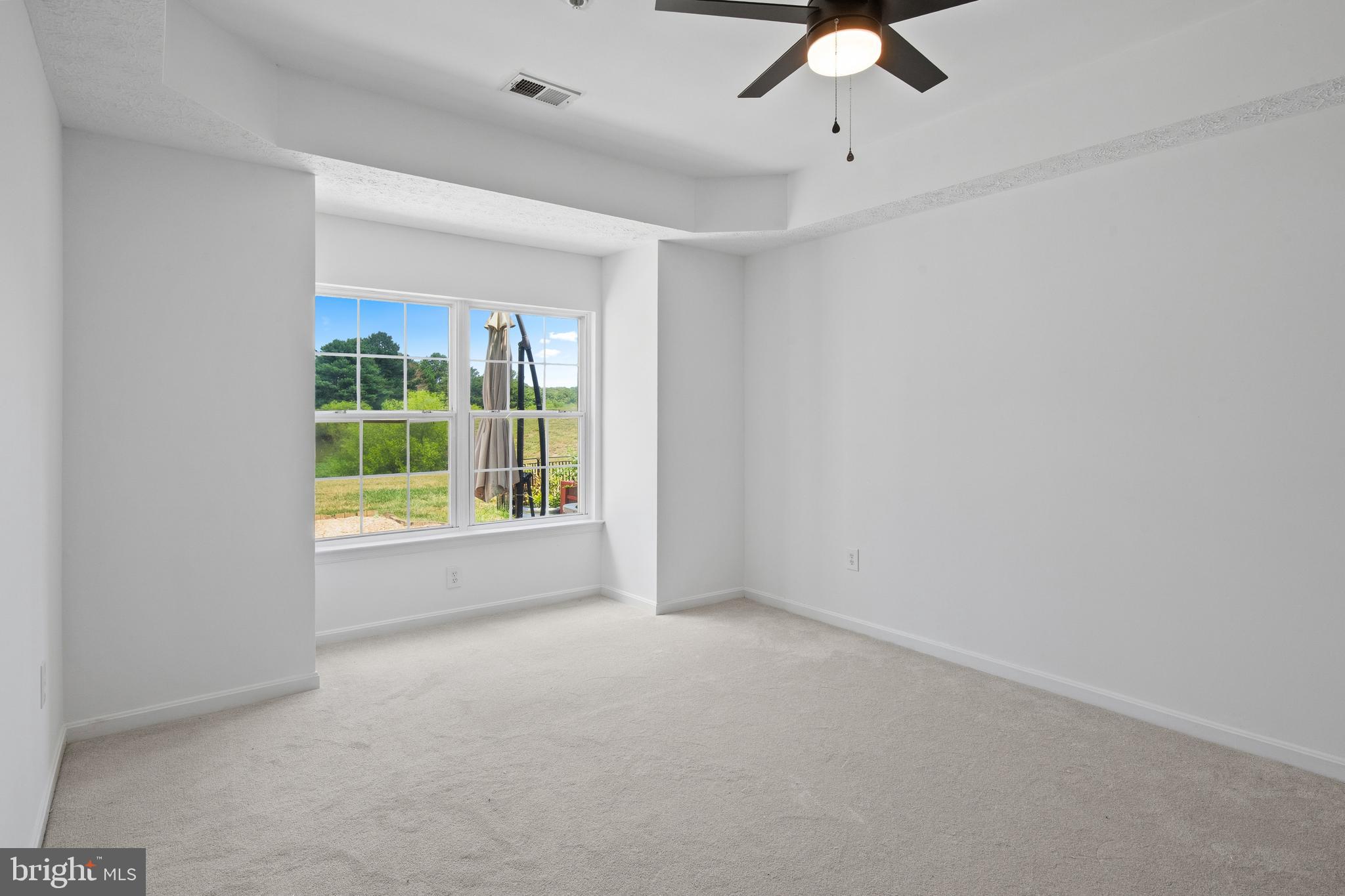 9002 EXECUTIVE CLUB DRIVE