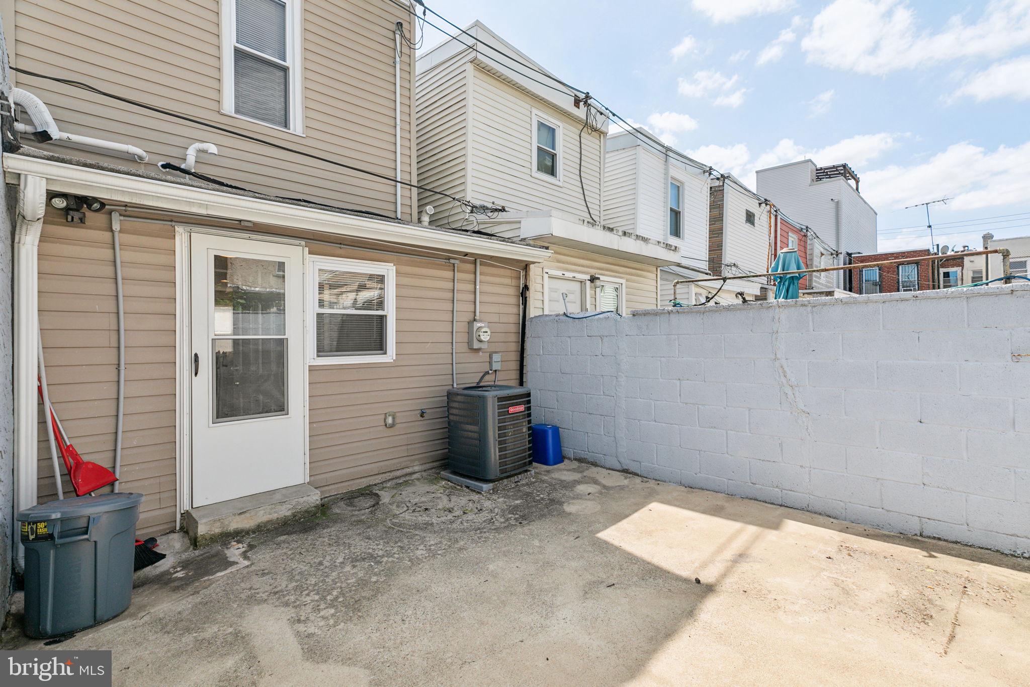 WHITMAN - Residential