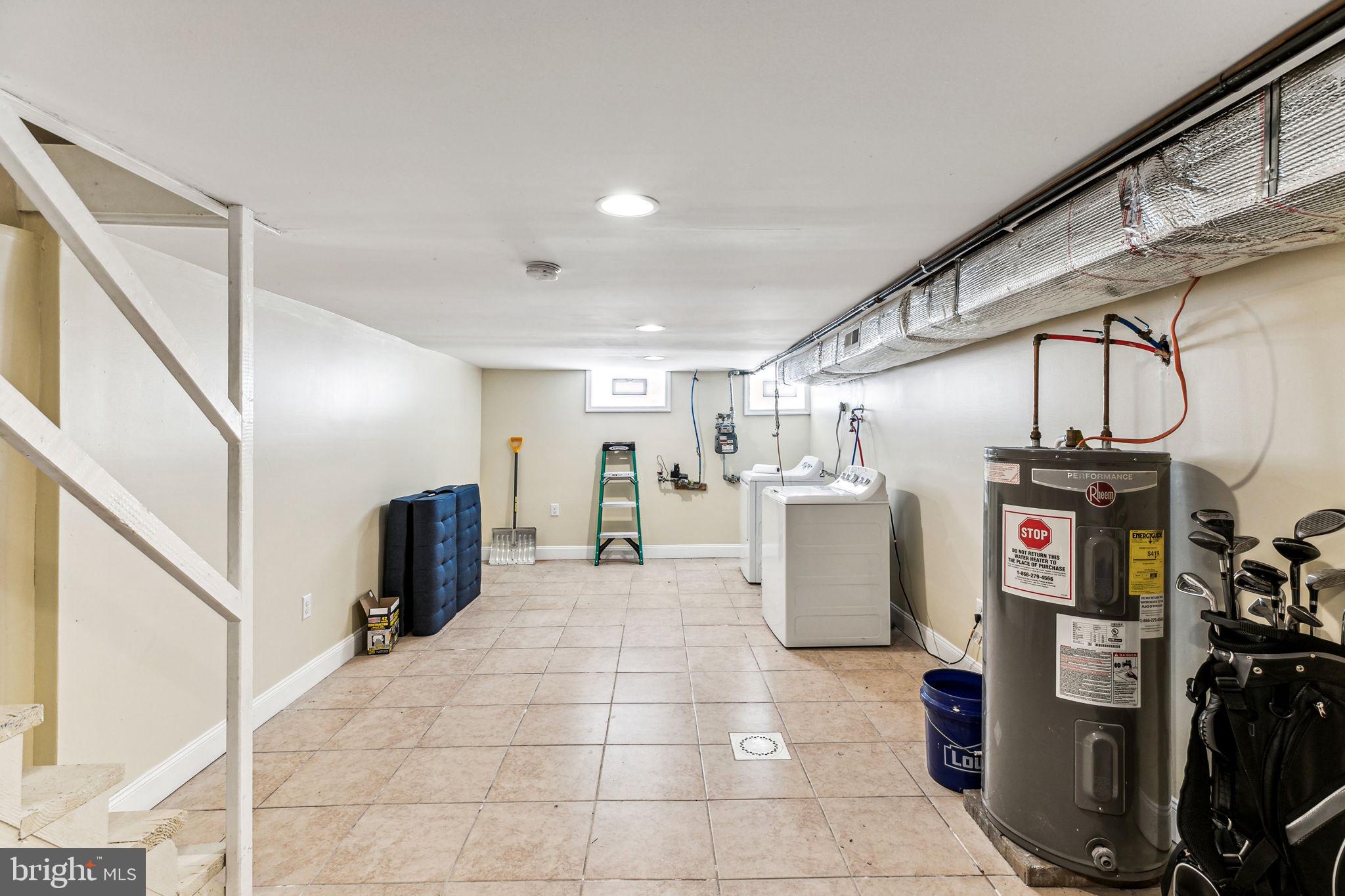 WHITMAN - Residential