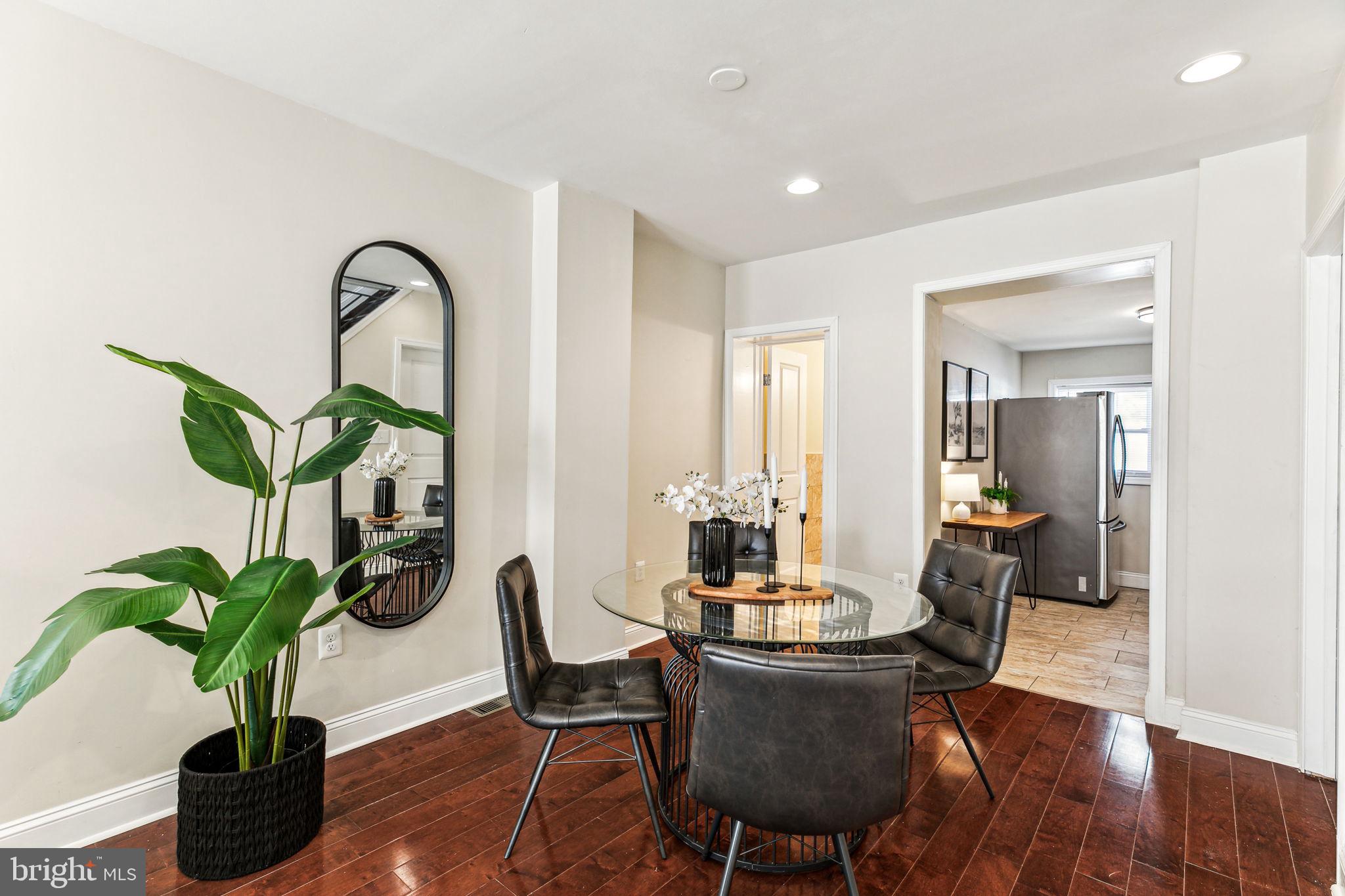 WHITMAN - Residential