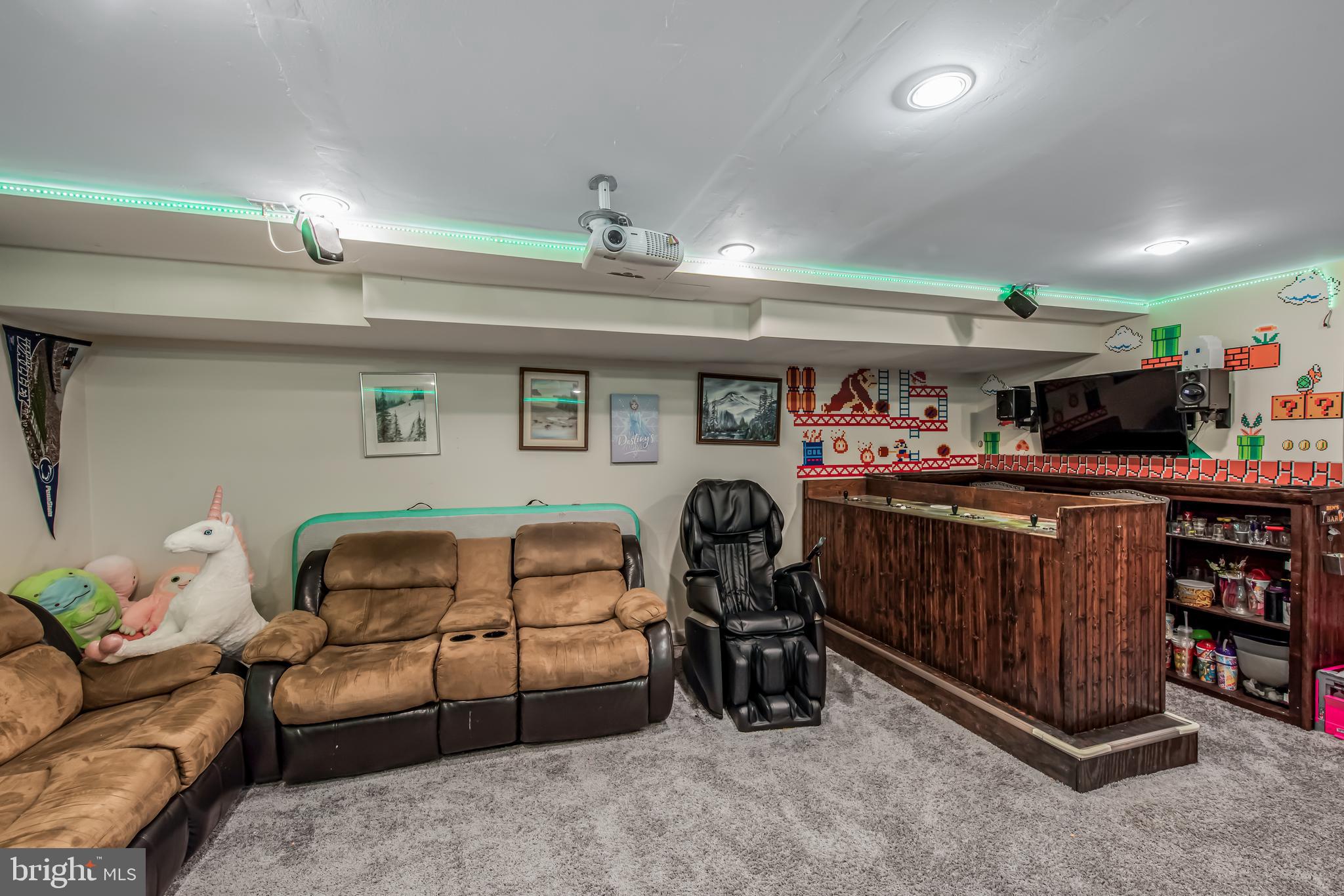 SPRING BROOK VILLAGE - Residential