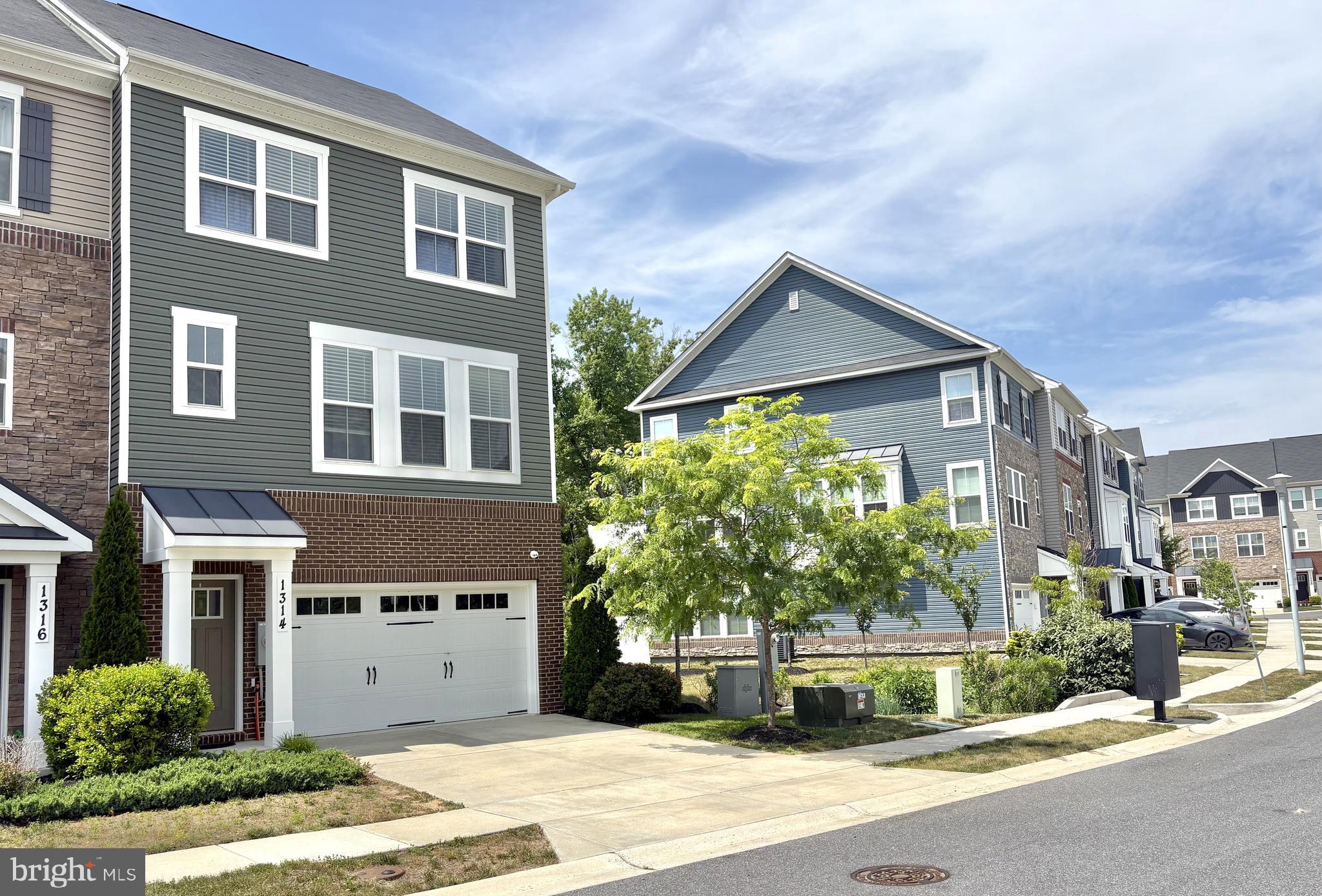 1314 HAWK HOLLOW DRIVE