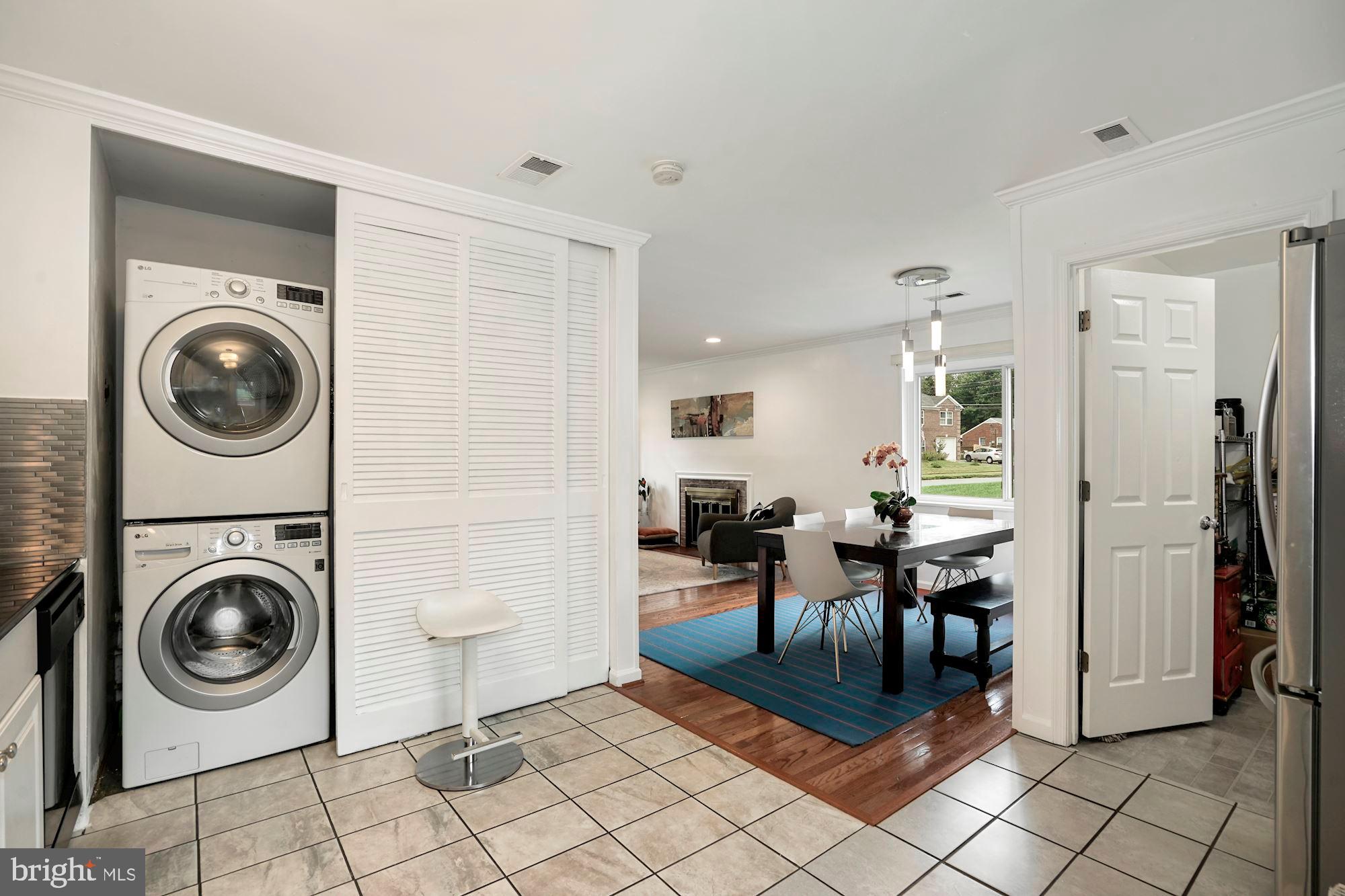 LINCOLNIA HEIGHTS - Residential