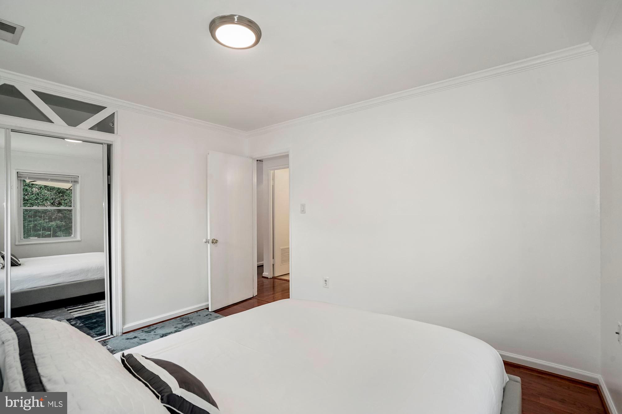 LINCOLNIA HEIGHTS - Residential