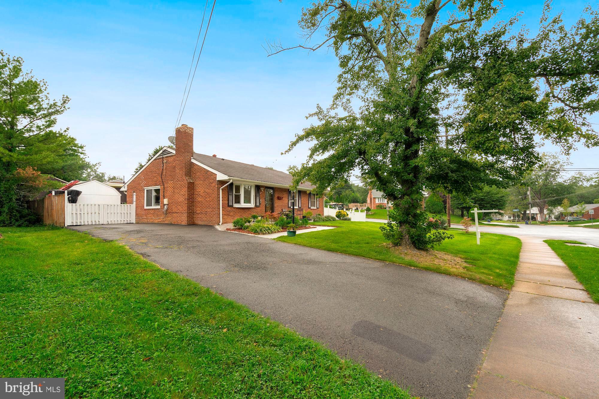 LINCOLNIA HEIGHTS - Residential